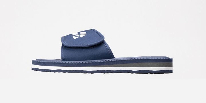 DAMSKIE KLAPKI PIANKOWE 39 GRANATOWE KUBOTA RZEP WYGODNE KLAPKI NA RZEP 39 Kolor niebieski