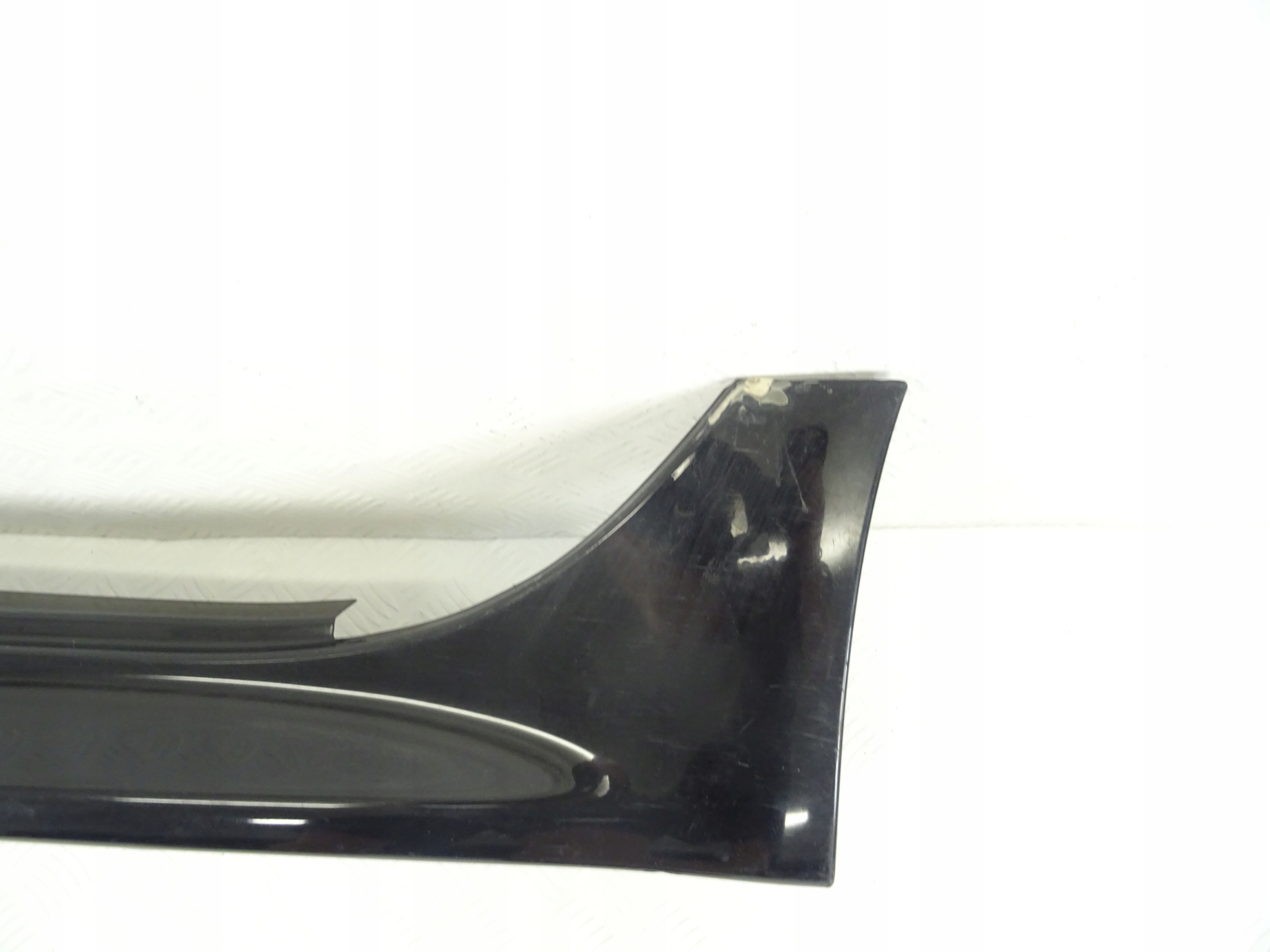 Jaguar XJ XJR EW9M moulding threshold threshold left