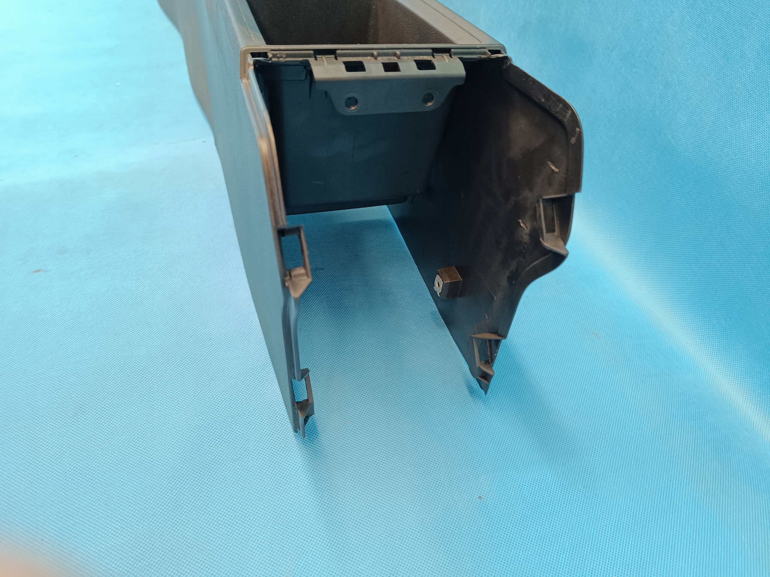 SKODA OCTAVIA IV 1,5 110KW 2021R тунель середина 5E4863243A