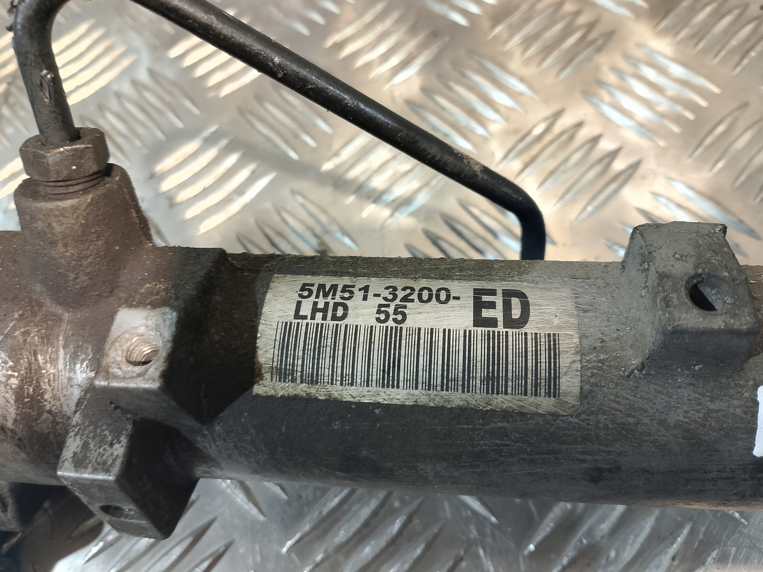 Boîter direction Boîter direction OE VR-4M5C-3550-AC 5M51-3200-ED