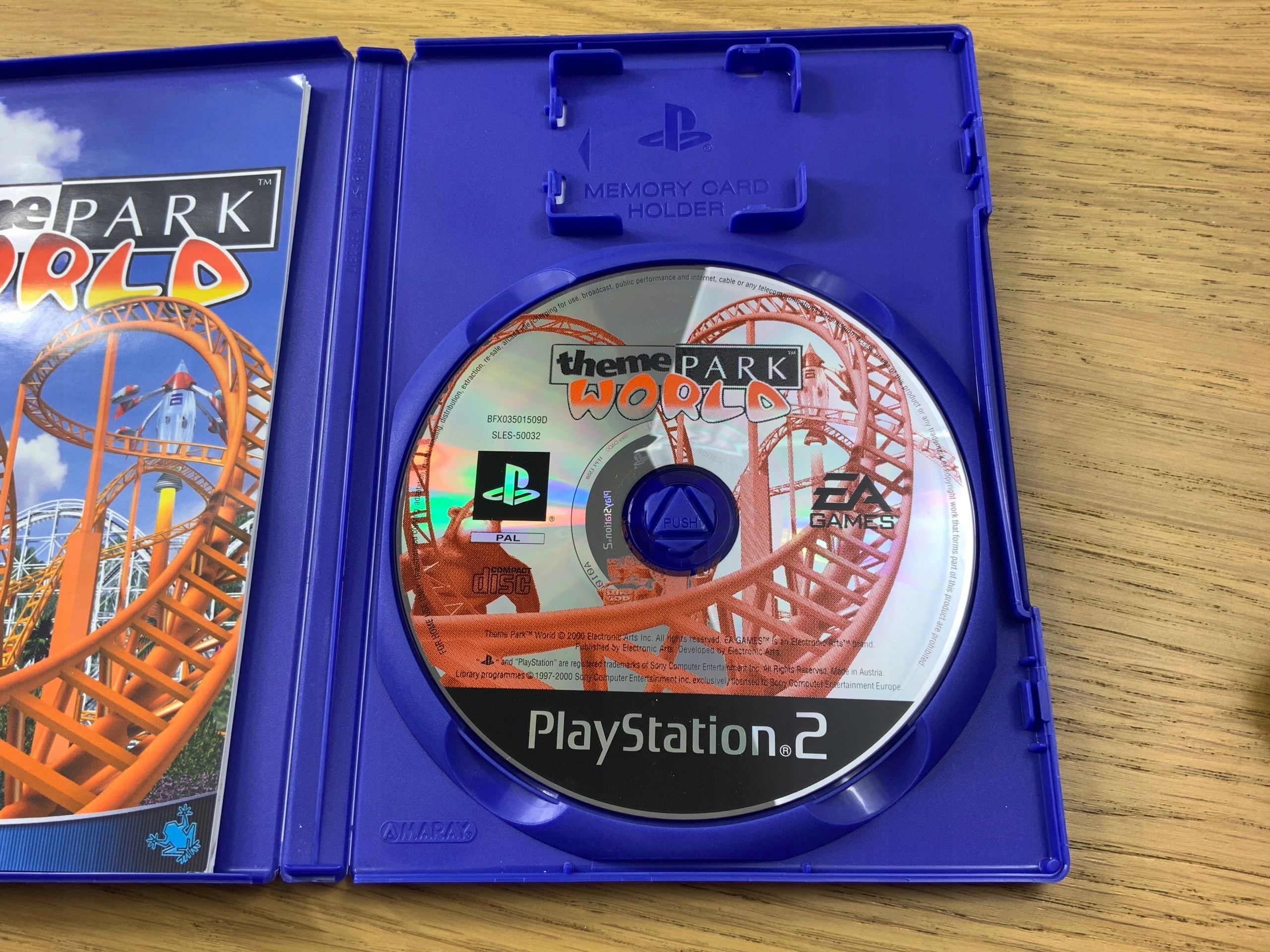 THEME PARK WORLD płyta ideał komplet premiera PS2 EAN (GTIN) 5030917035715