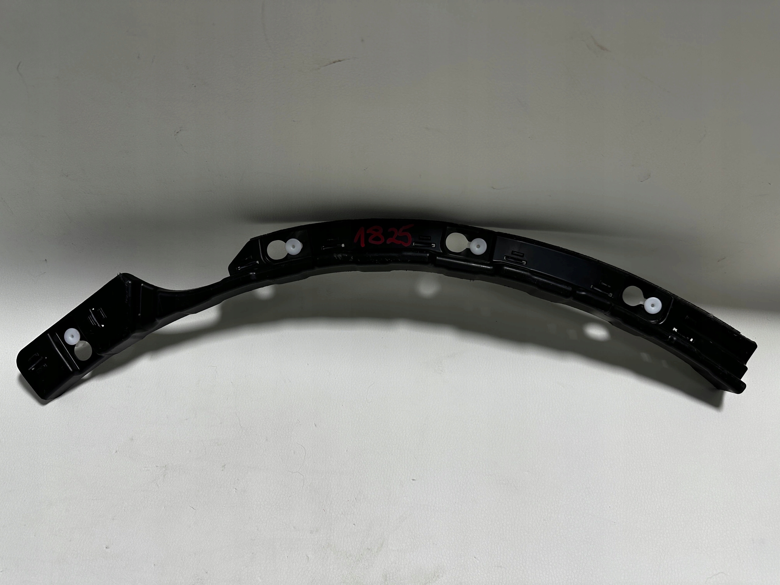 Mitsubishi Eclipse Cross modanatura Supporto parafango Destra 7400A529