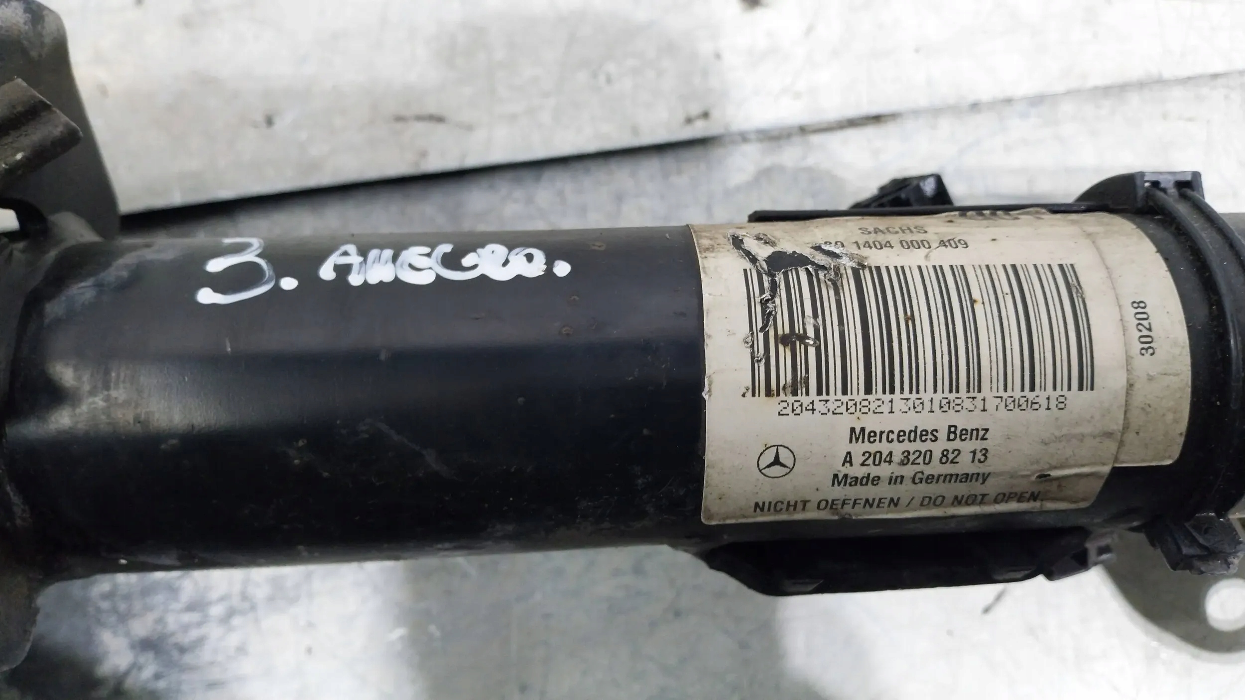 shock absorber McPherson front left right A2043208213 Mercedes C W204