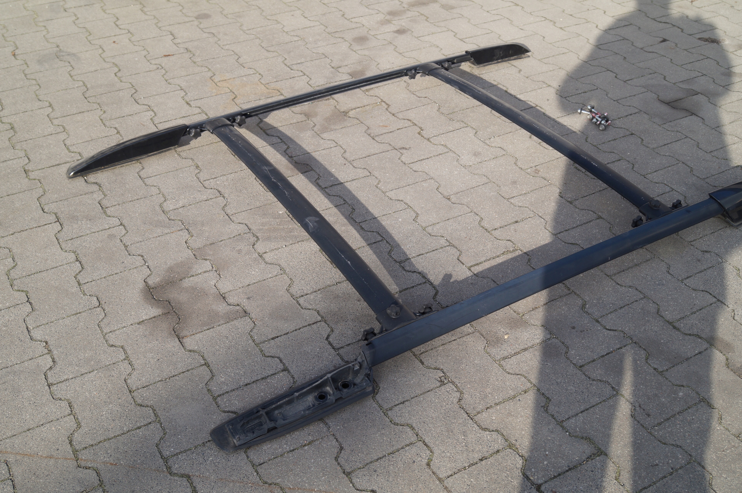 BAGAŻNIK DACHOWY RELINGI TOYOTA HIGHLANDER II 2 Producent części Toyota OE