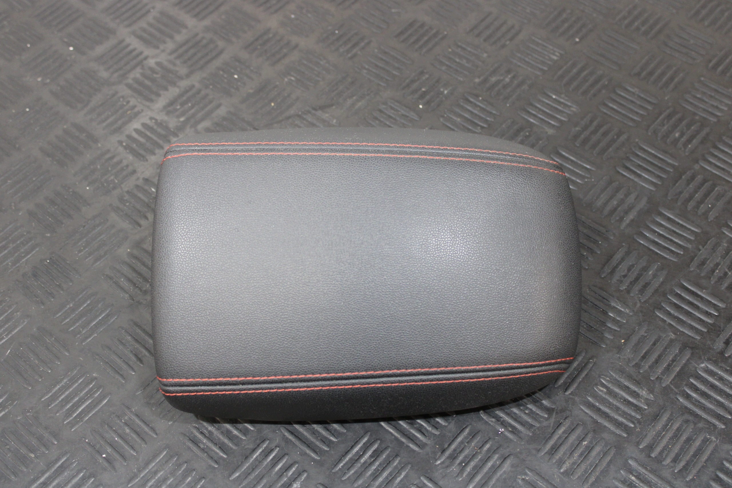 bracciolo FORD FOCUS MK3 LIFT