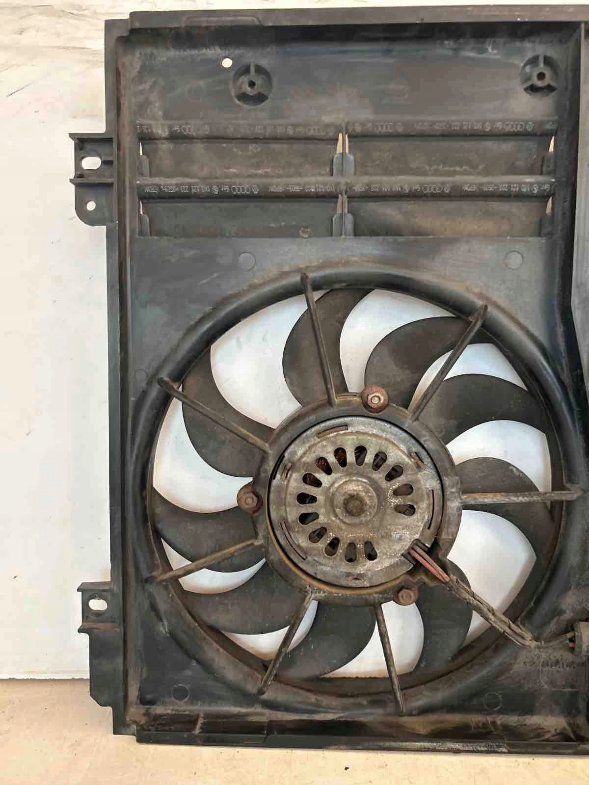 obal ventylátora ventilátor Volkswagen Caddy III Touran a Passat B6 2.0