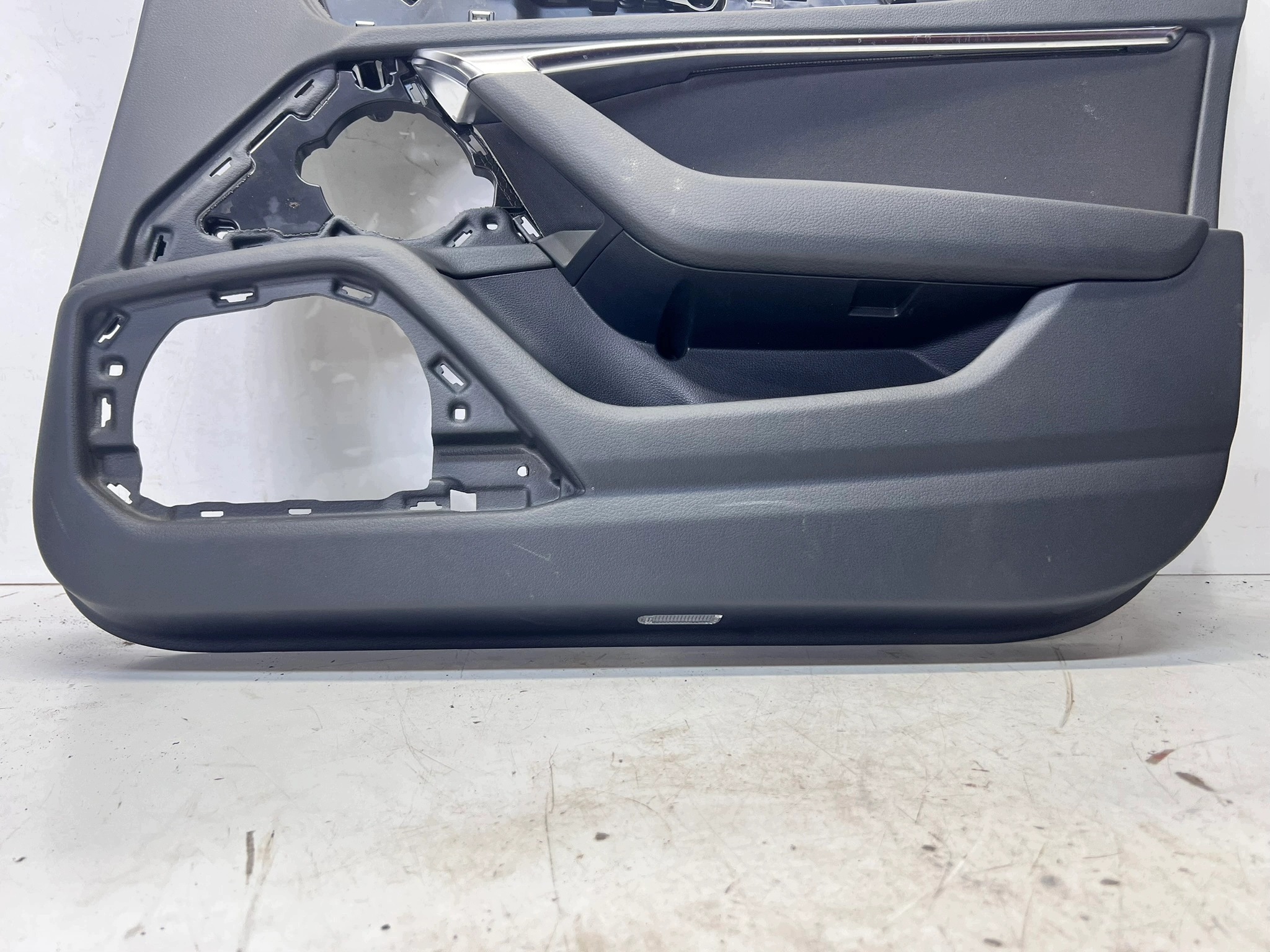 side door right front AUDI A6 C8 4K1867106B QQ2