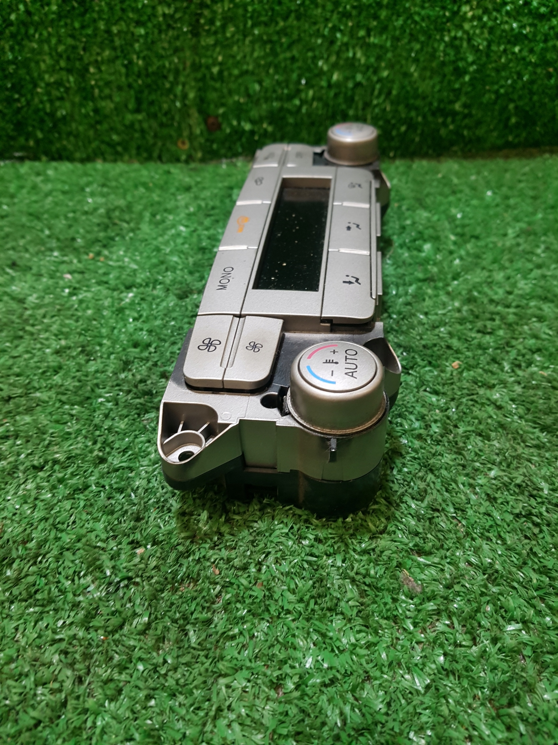 control panel air conditioning devices FORD MONDEO MK 4 AS7T18C612AB