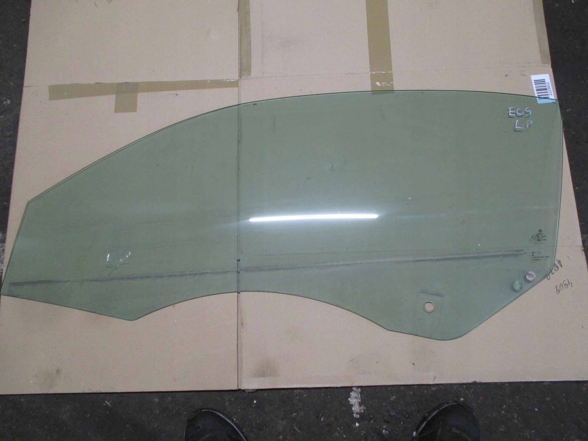 VW EOS SZYBA Z DRZWI LEWY PRZÓD 1Q0845201