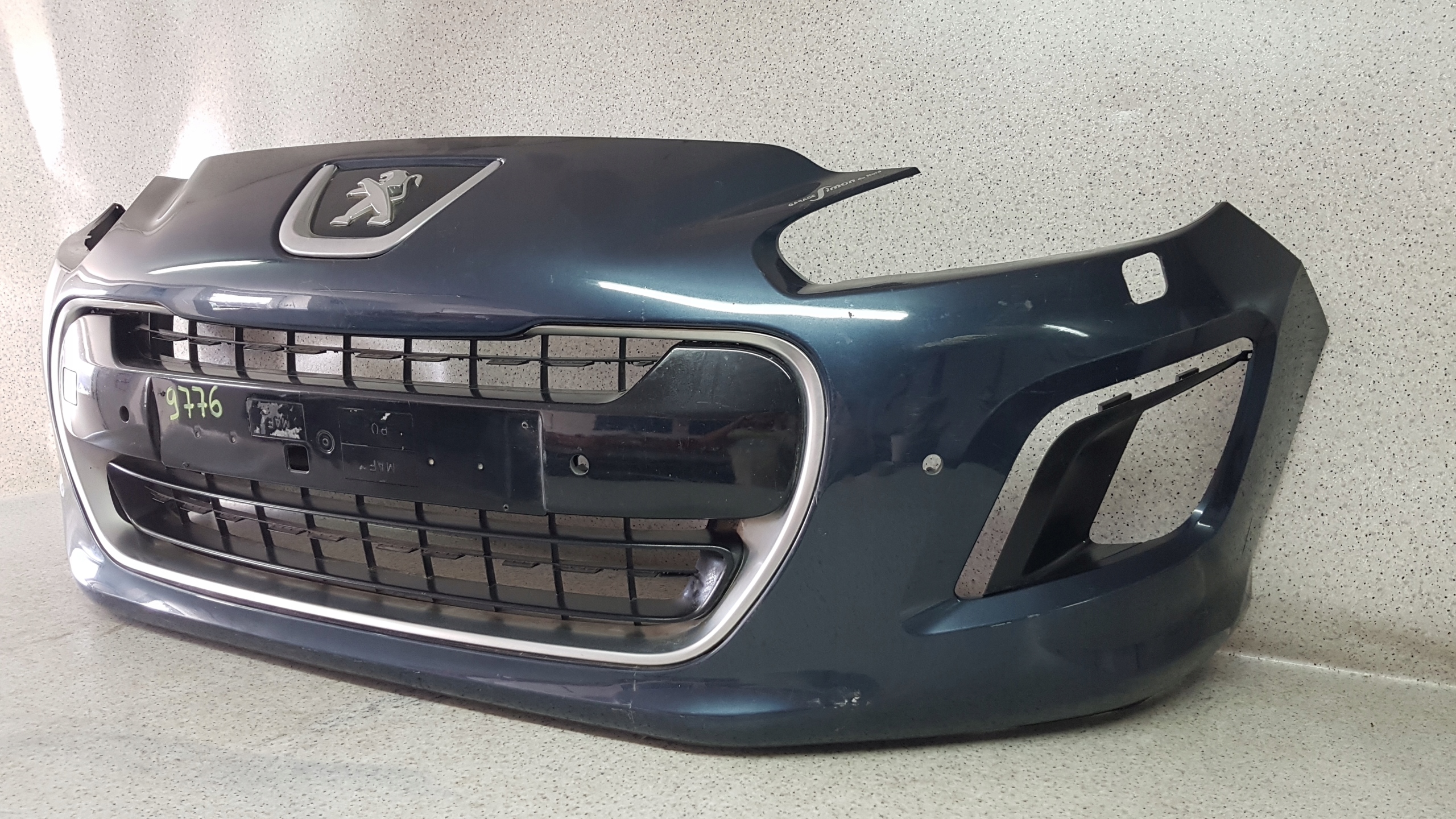 PEUGEOT 308 T7 LIFT 2011 - bumper front 9776