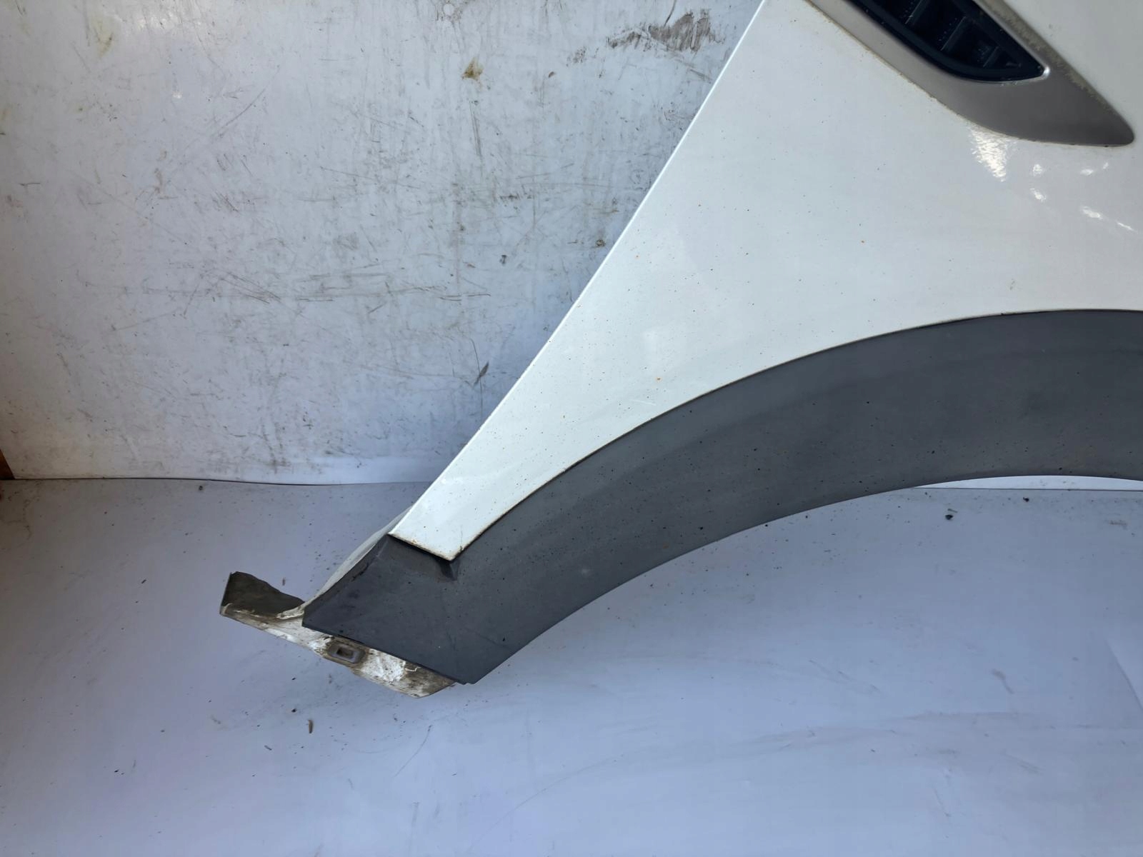 fender right front CHEVROLET CAPTIVA LIFT GYN PERLA