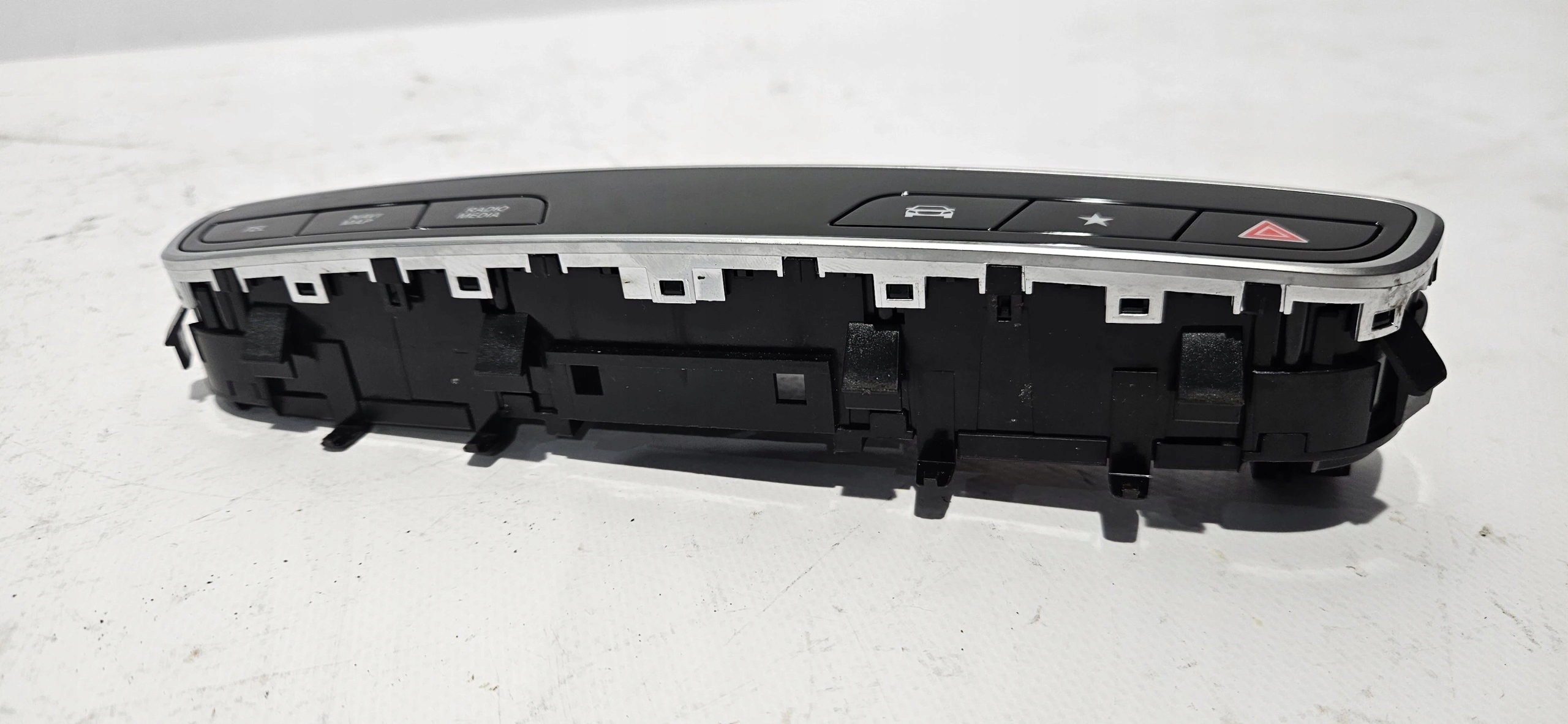 PANEL RADIA klimaanlage MERCEDES E-KLASA W213 A2139053613