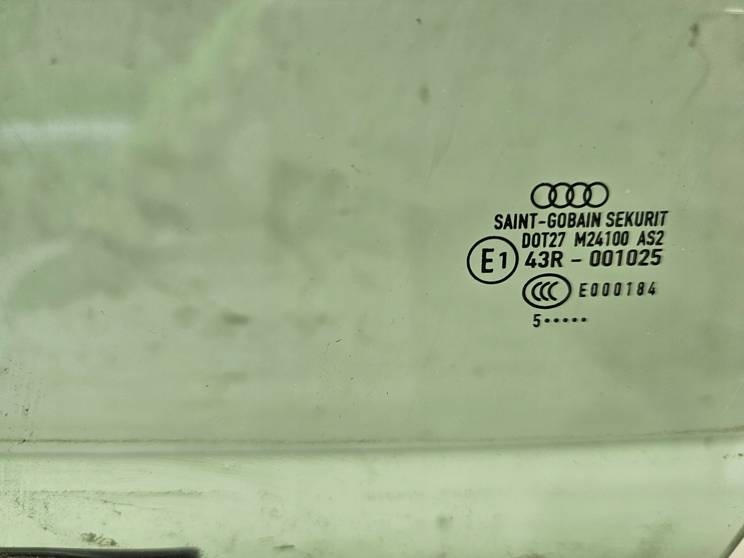 window door left front AUDI A4 B7 2005 original