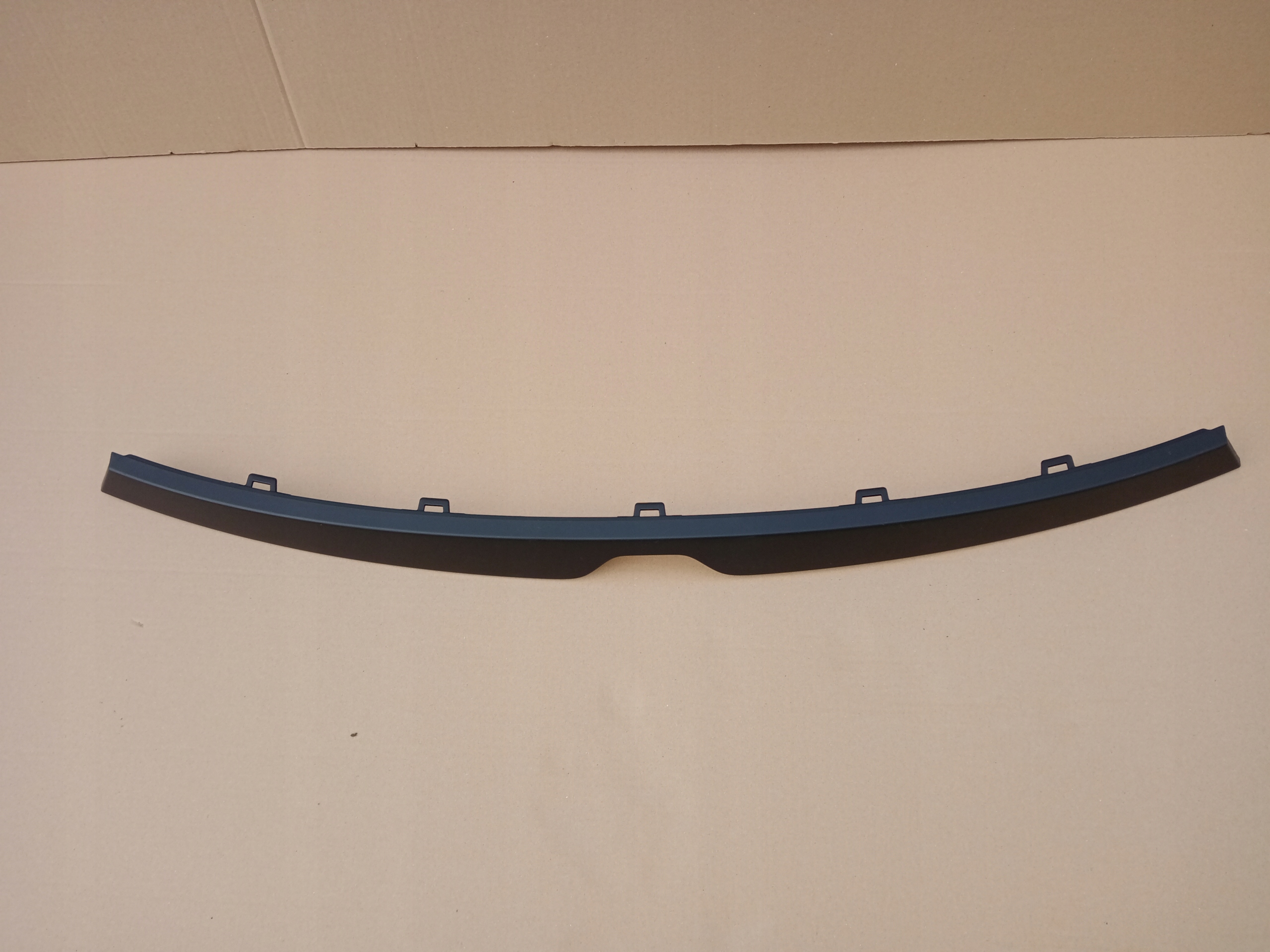 Dacia DOKKER LODGY молдинг решетка радиатора 2012R