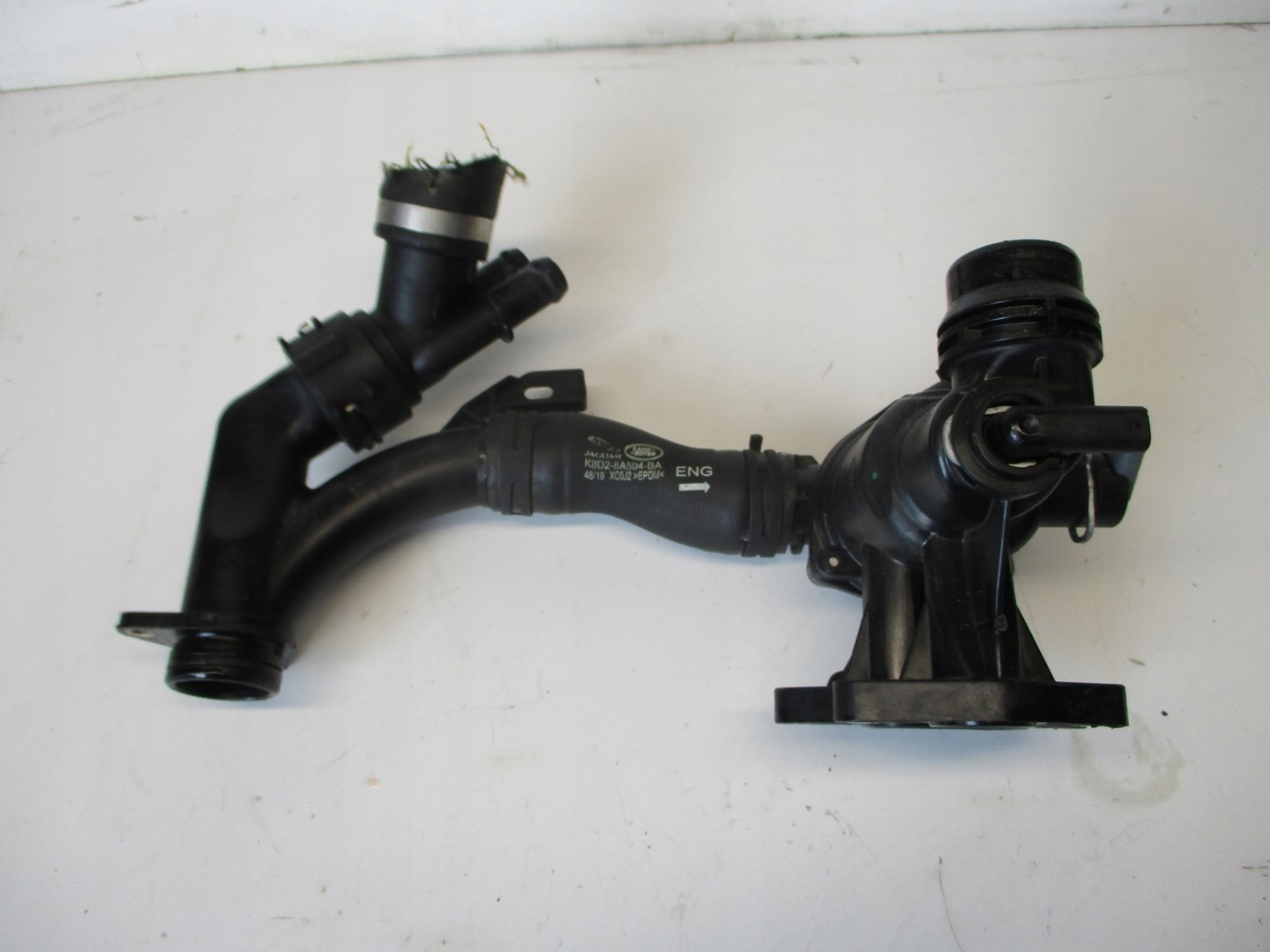 TERMOSTAT OBUDOWA EVOQUE II K4D3 8575 AB