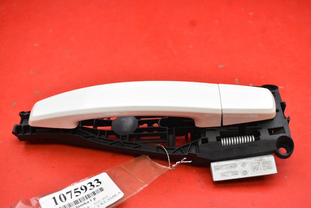 handle right rear part rear GYN OPEL MOKKA A 12-15