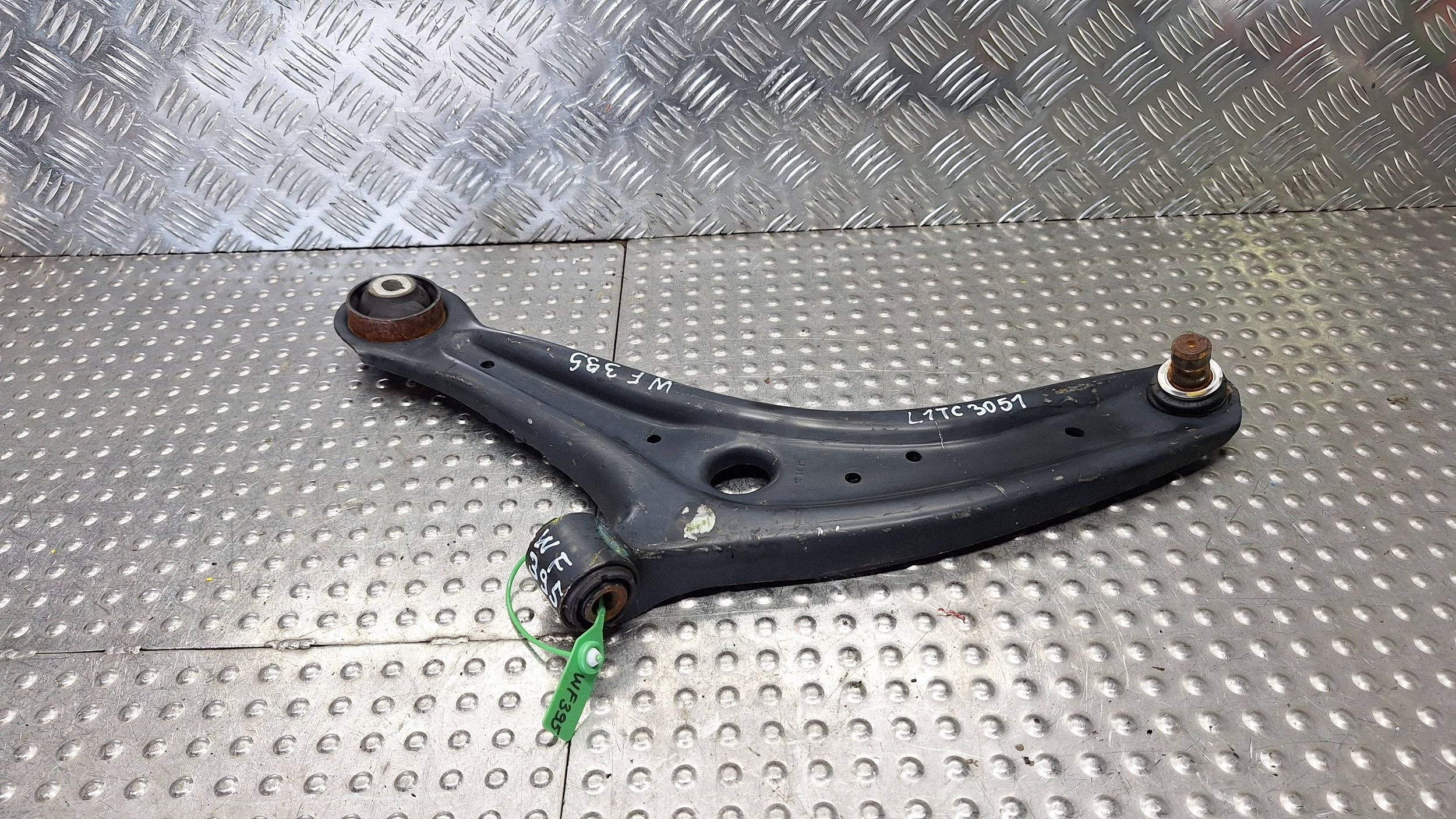 arm left front L1TC-3051-AB FORD PUMA MK2