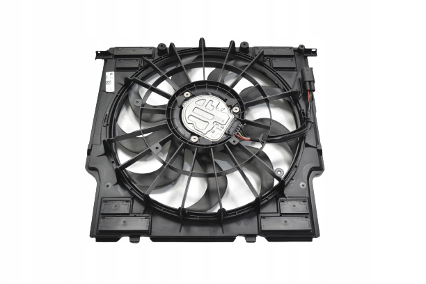 BMW X3 X4 G01 G02 ВЕНТИЛЯТОР РАДІАТОРА 8586492