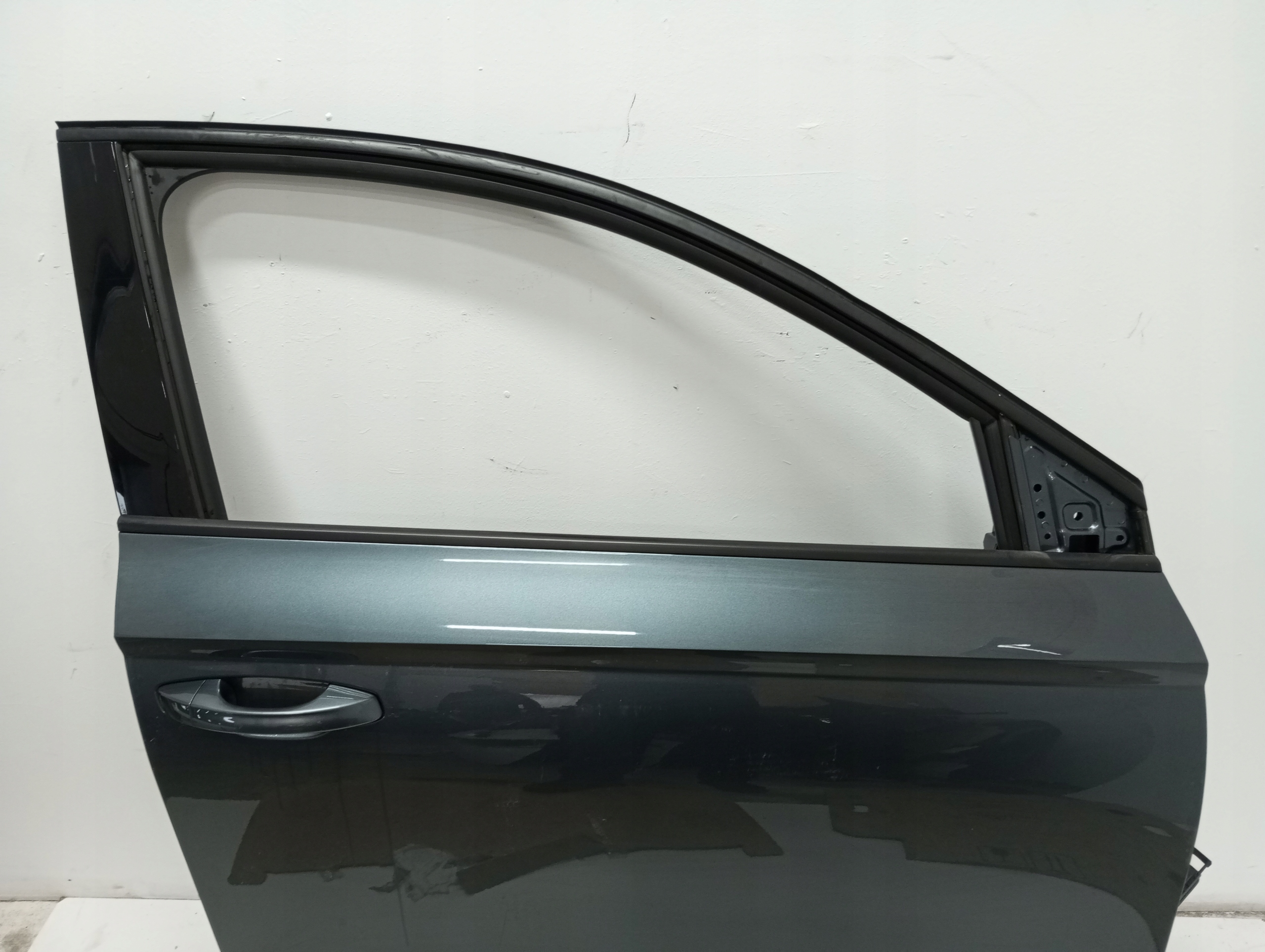 door right front SKODA KAROQ 19R