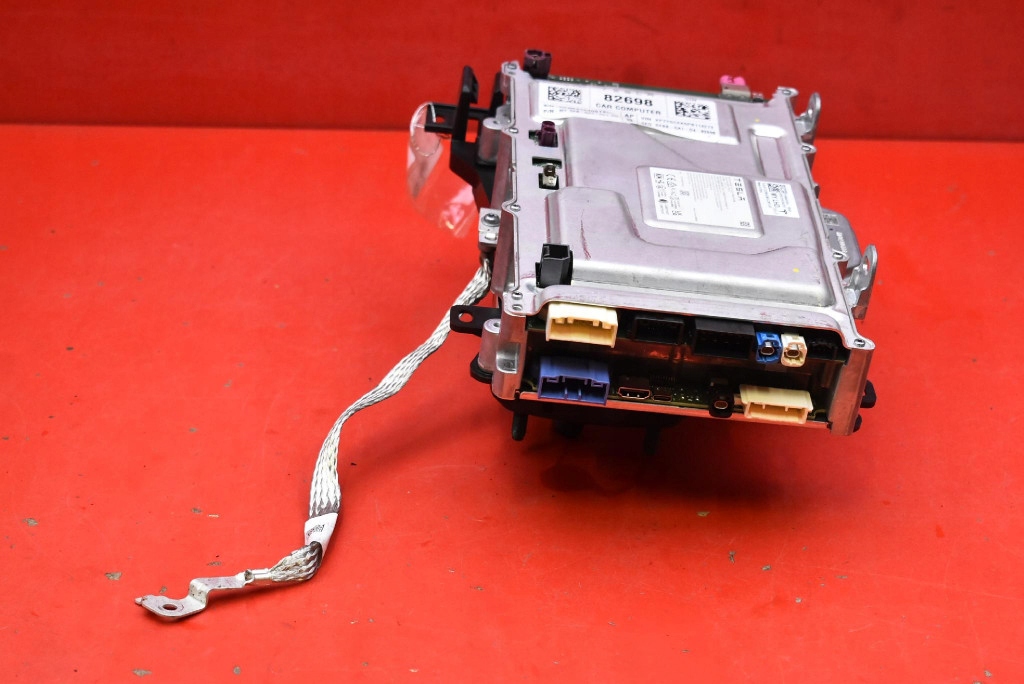 control unit computer AUTOPILOTA 1684435-00-J TESLA MODEL Y 78.4 kWh 507KM 20