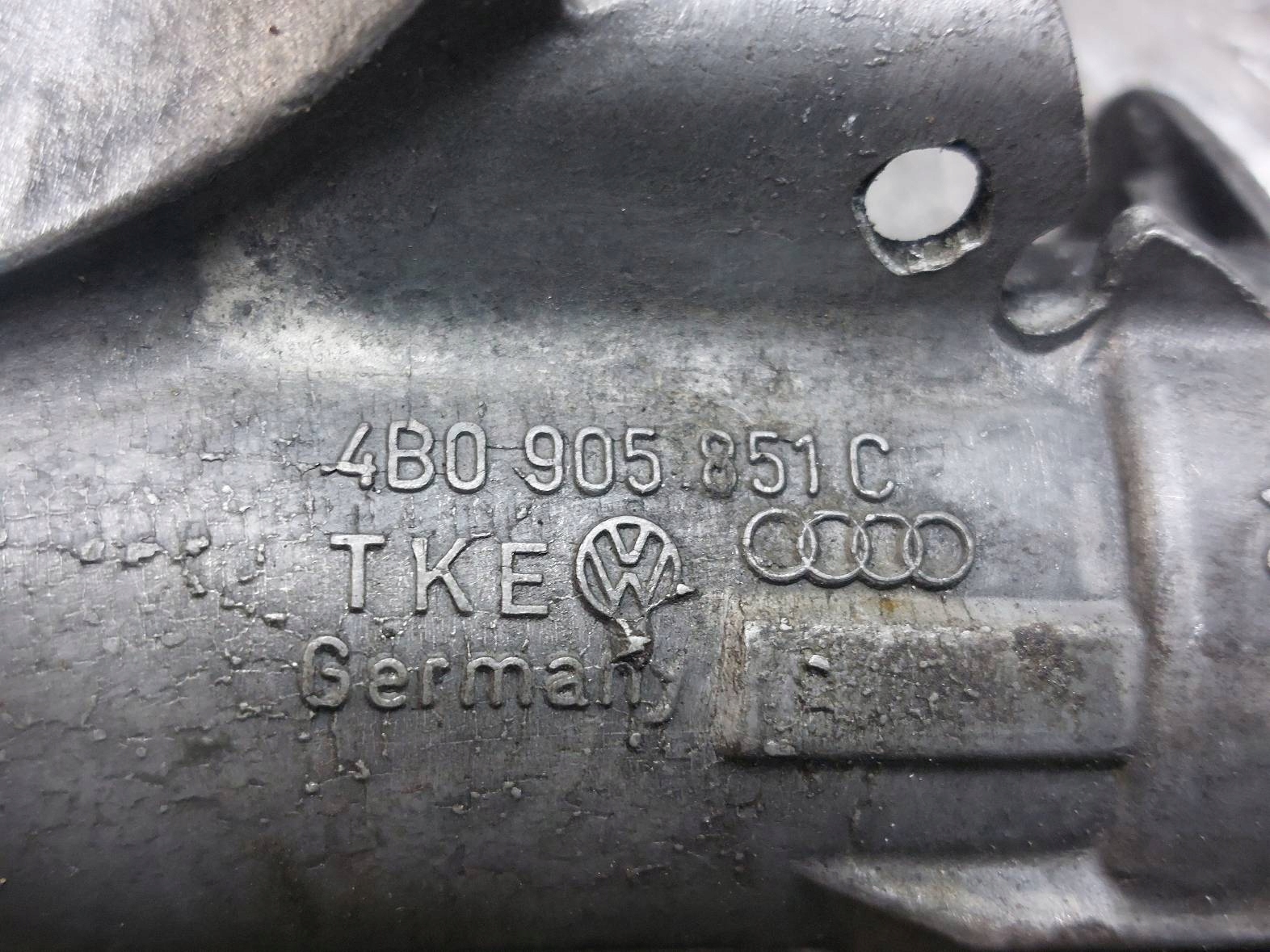 running board STARTOWY AUDI A6 C5 2.4 v6 3B0907552J 4B0905851C