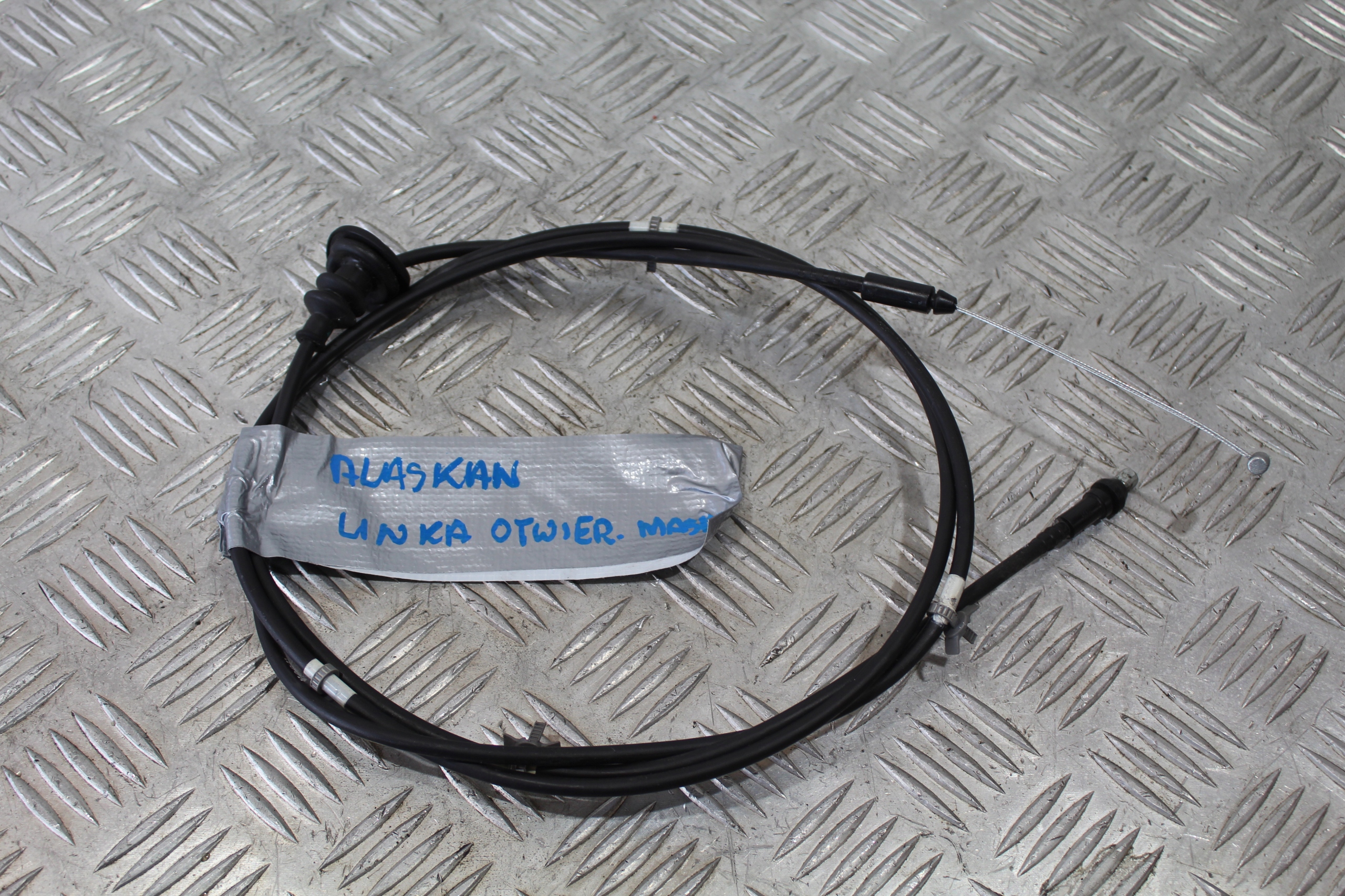 АЛЯСКИНСКИЙ КАБЕЛЬ ДЛЯ ОТКРЫТИЯ МАСКИ