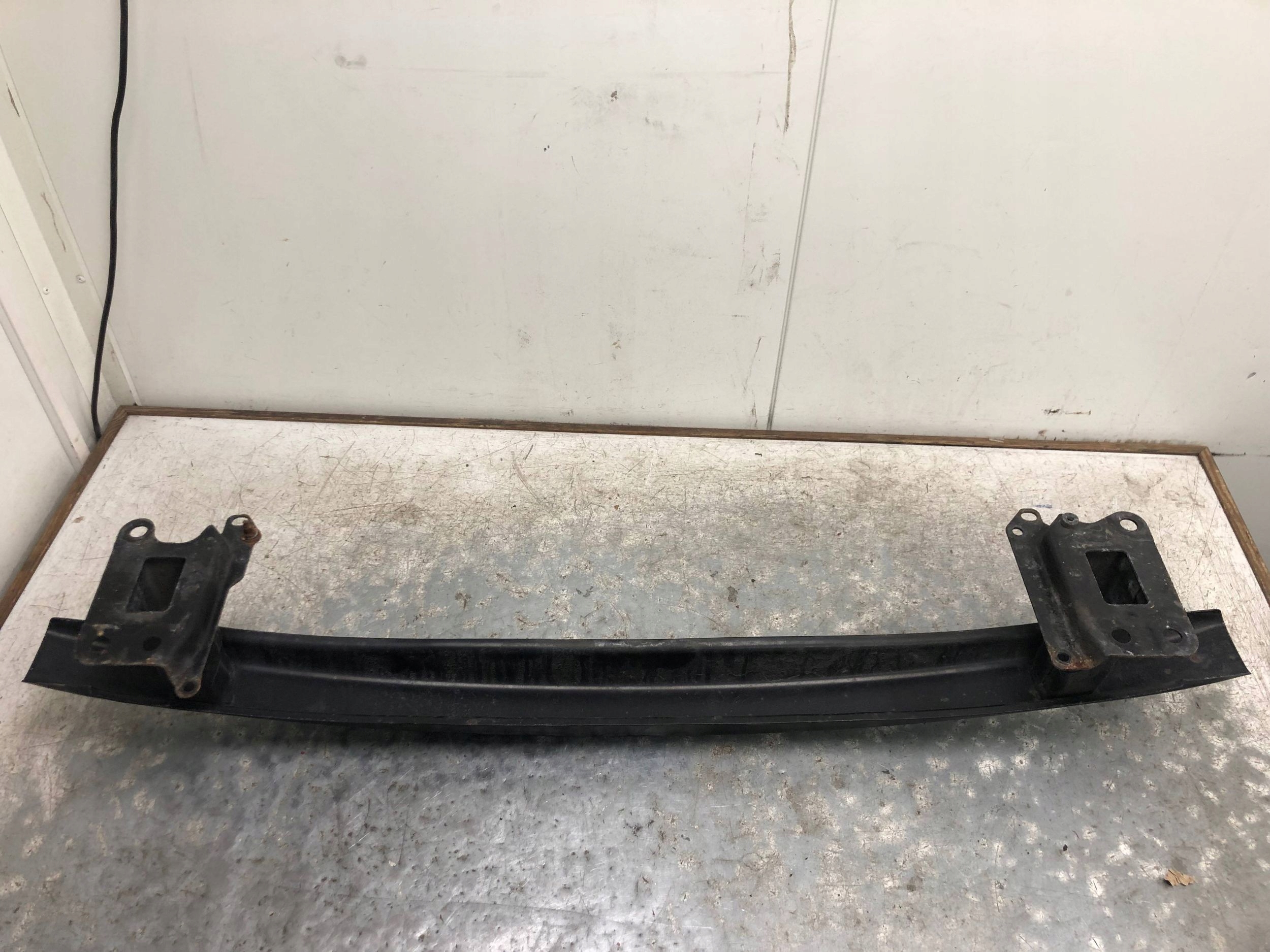 bumper support front VW POLO IV 9N 6Q0807109C