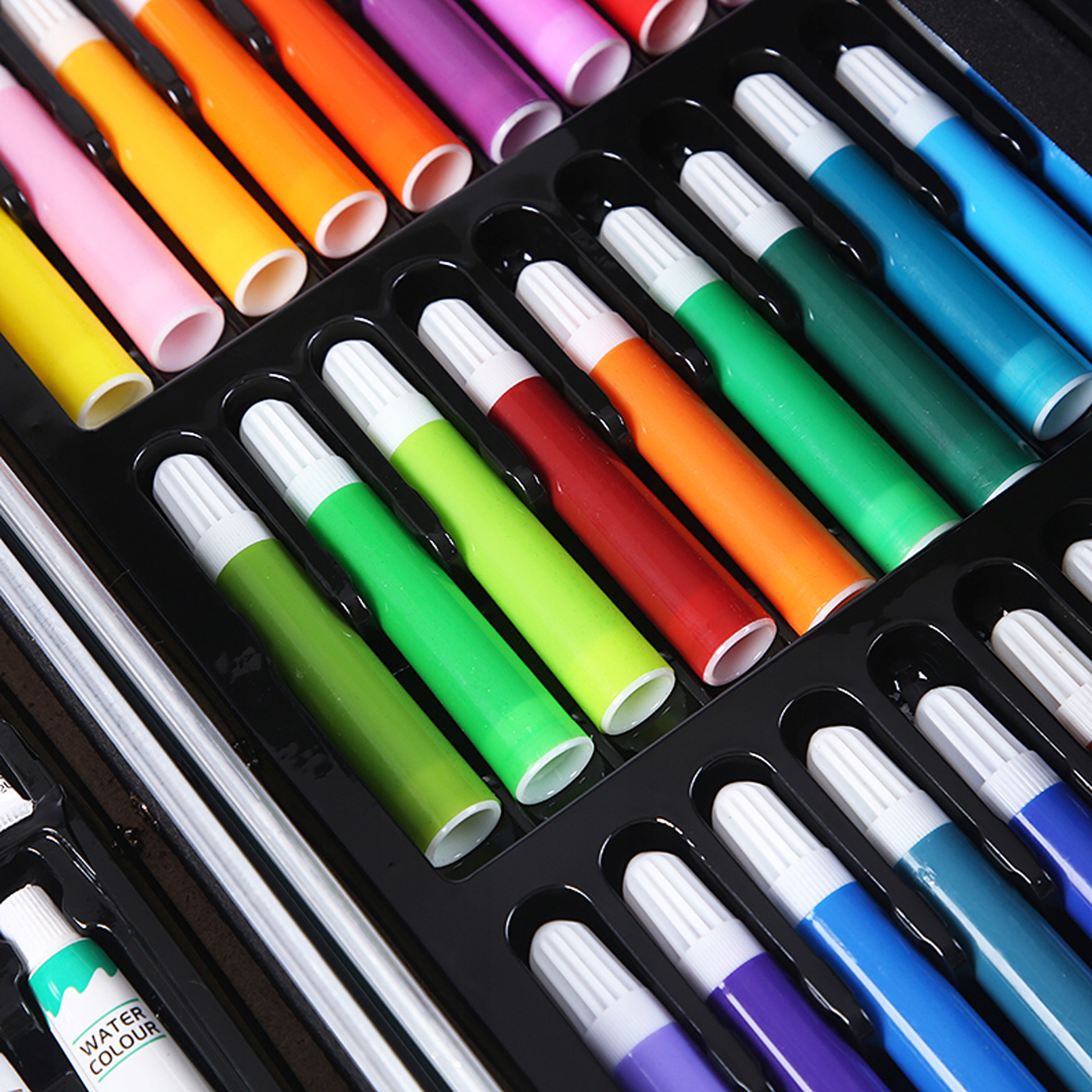 ZESTAW ARTYSTYCZNY DO MALOWANIA KUFEREK NIEBIESKI Liczba sztuk w zestawie 145 szt.