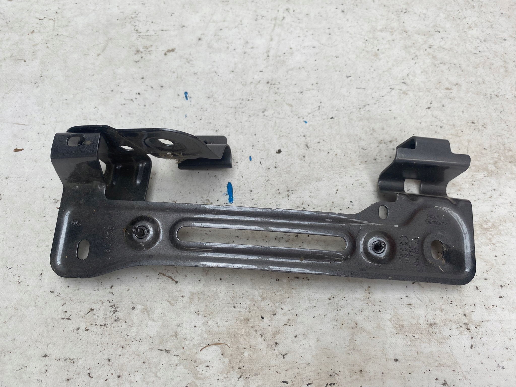 AUDI Q7 4M 15- Support plaque Console Aile Gauche 4M0821431