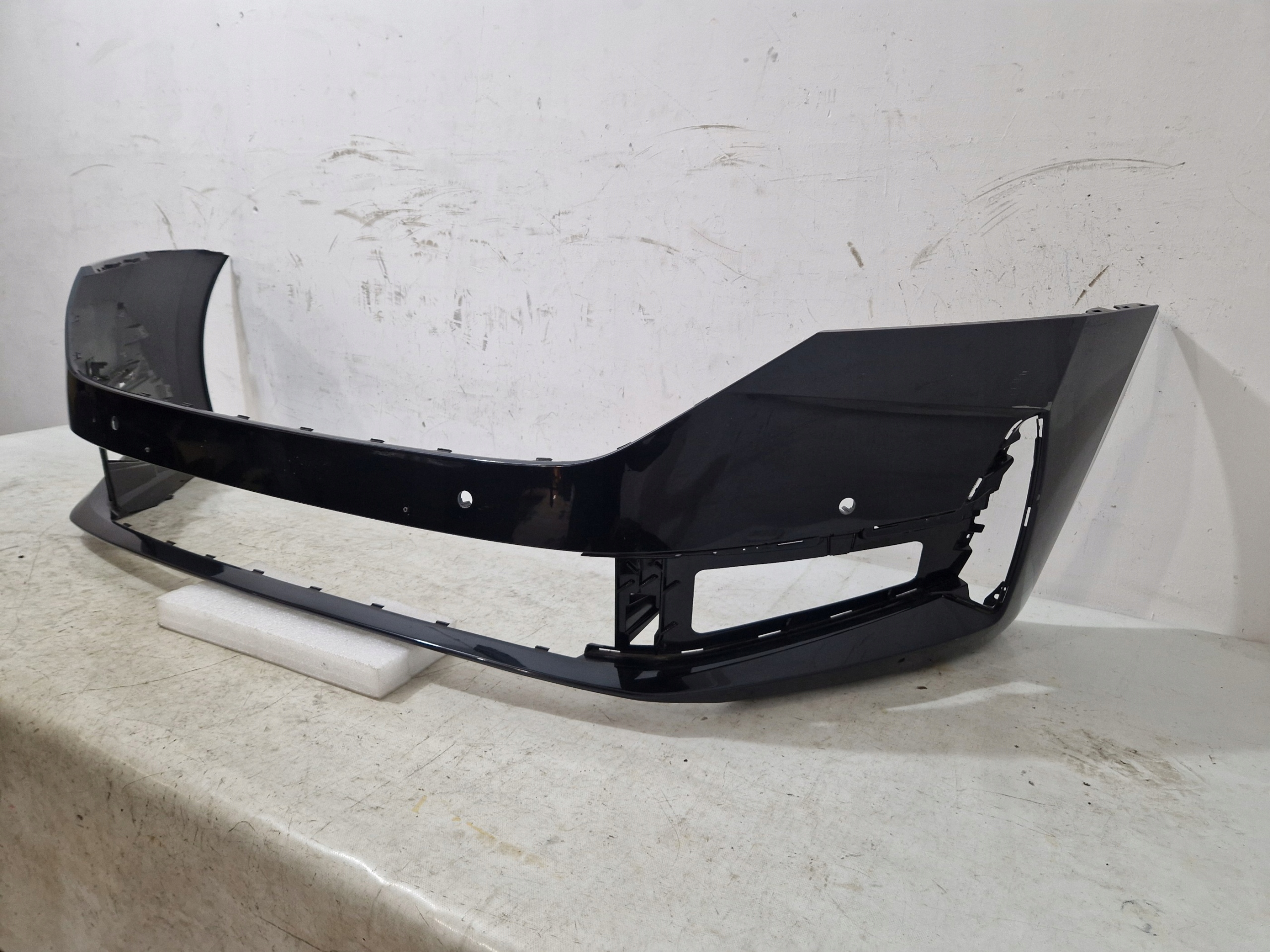 SKODA OCTAVIA IV LIFT 2024>---front bumper original 5E3807221L