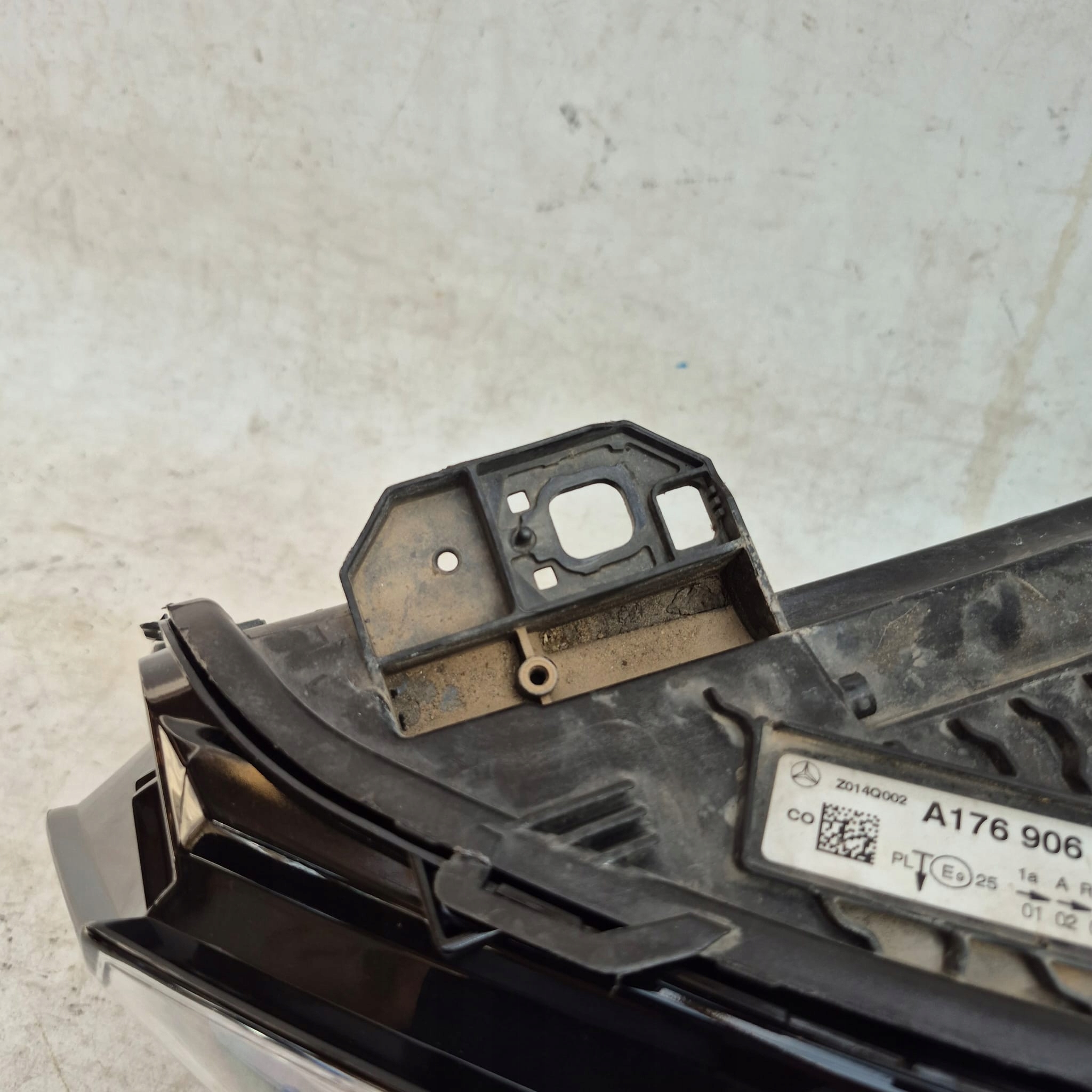 MERCEDES A KLASA W176 LIFT light left front front FULL LED A1769068900