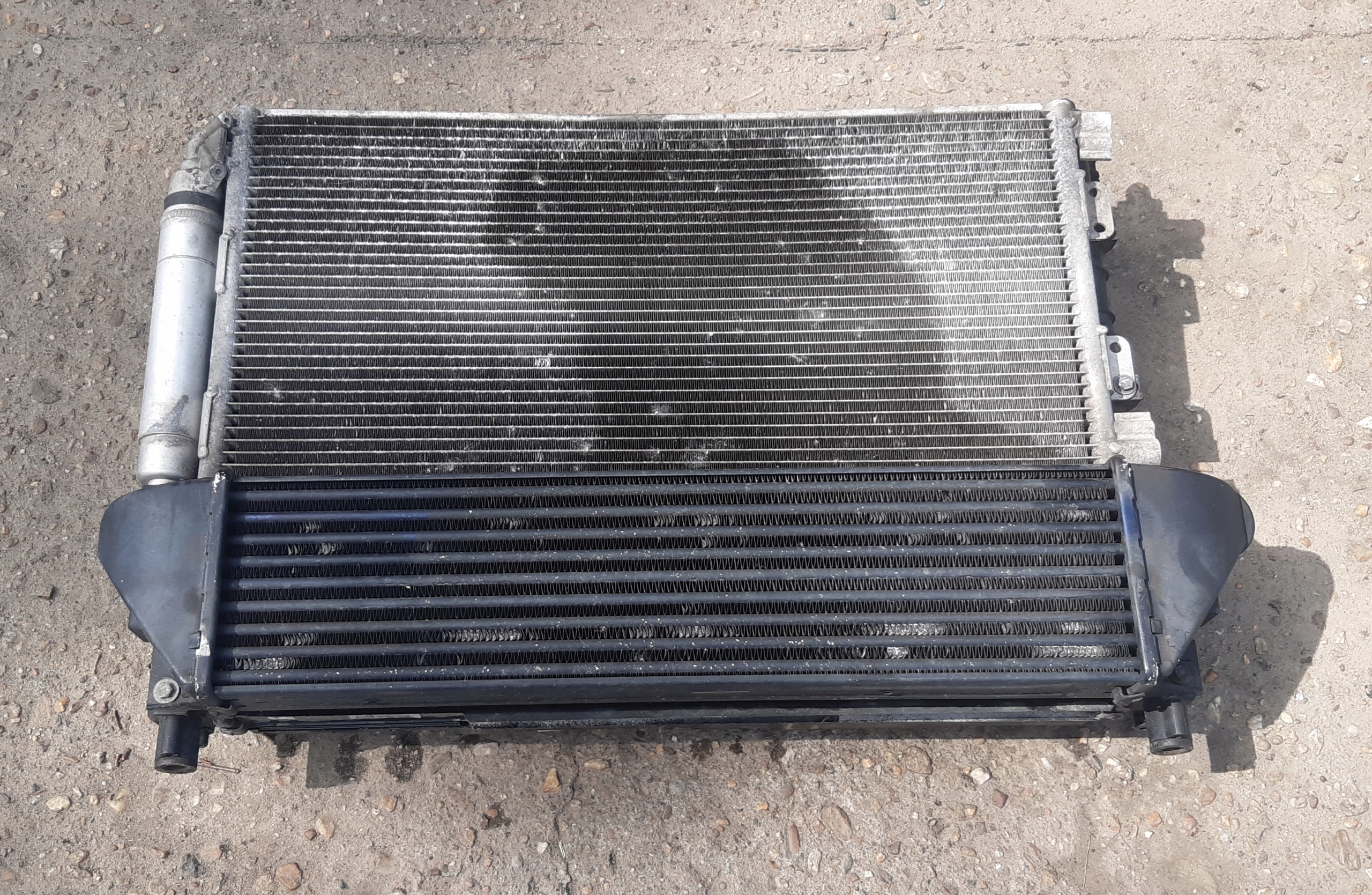 FREELANDER I 2.0 D KOMPLET CHLODNIC ventilátorok