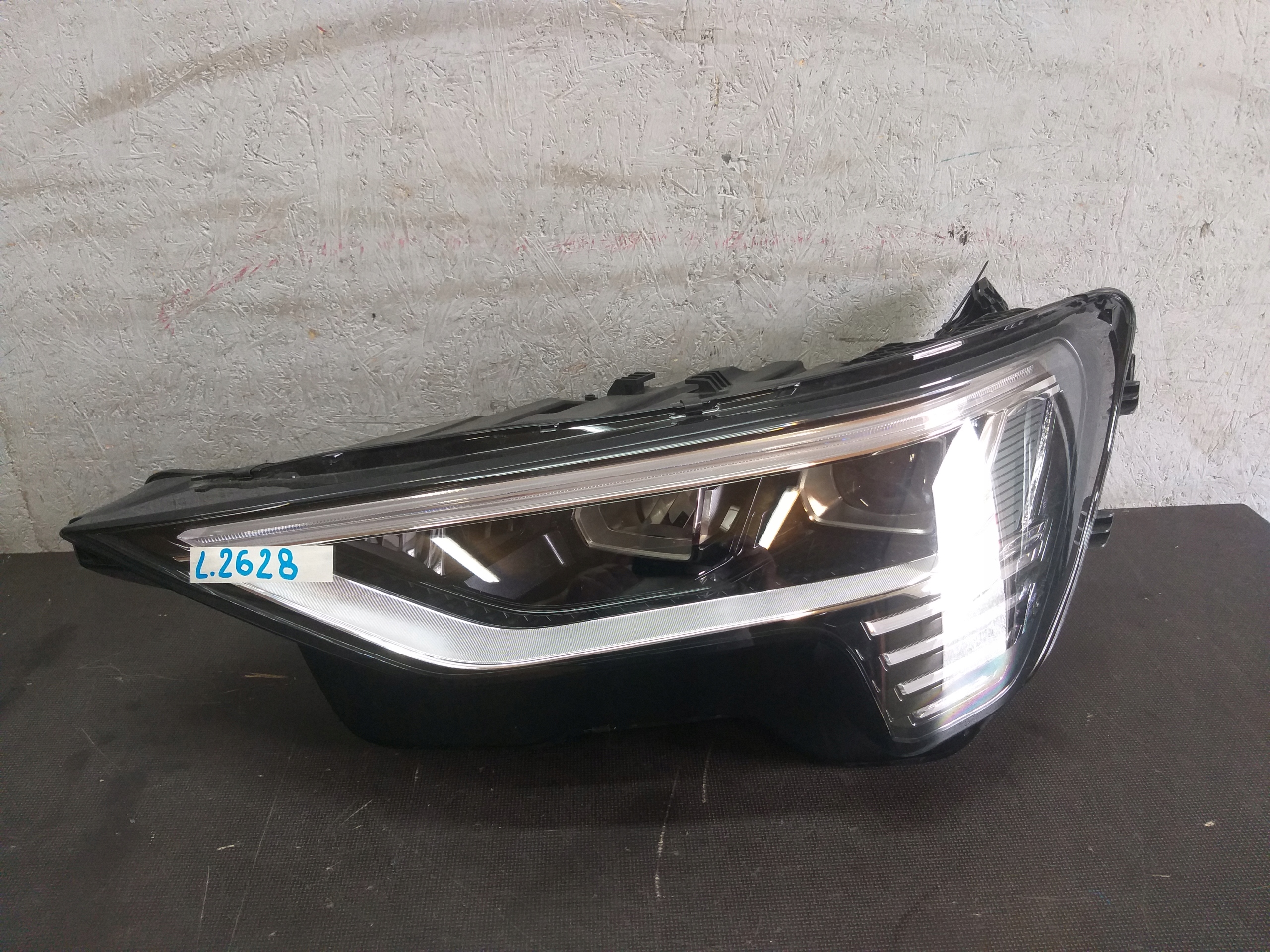LIGHT FRONT LEFT AUDI E-TRON E TRON FULL LED 4KE941039