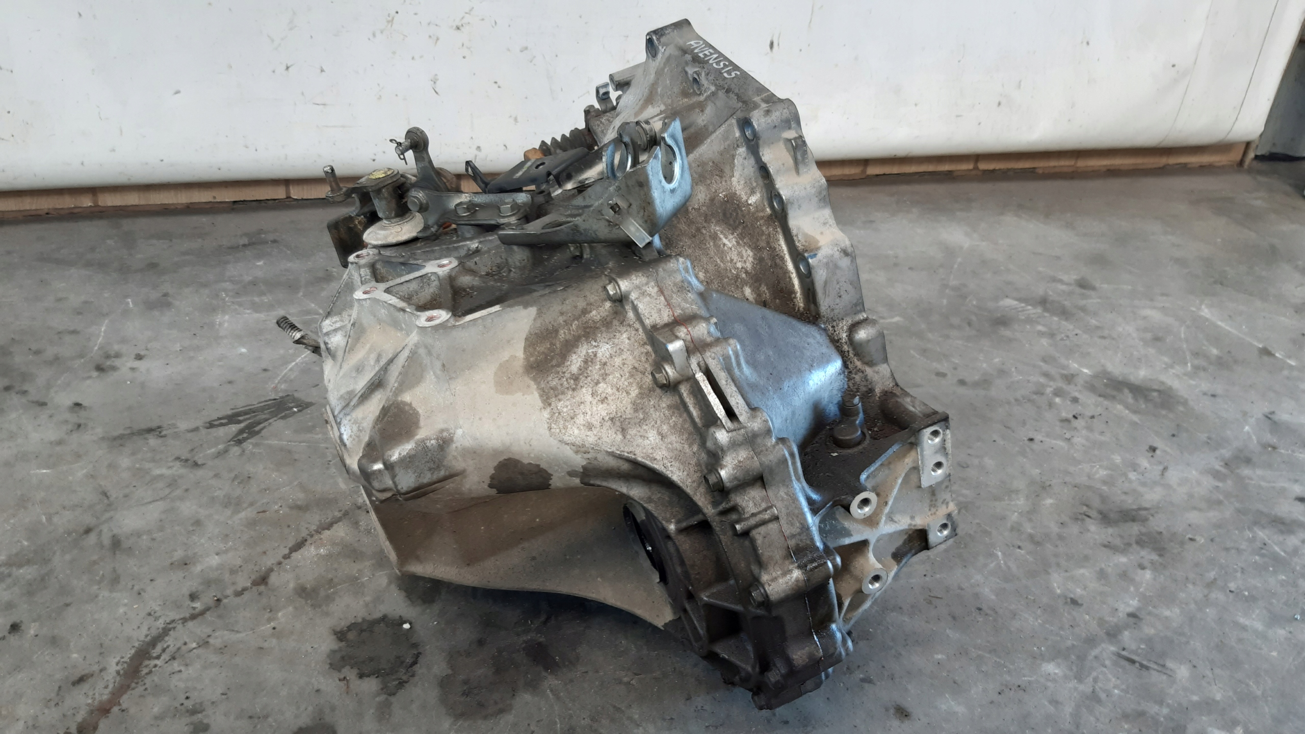 Getriebe Y9TK 1AD Toyota Avensis T27