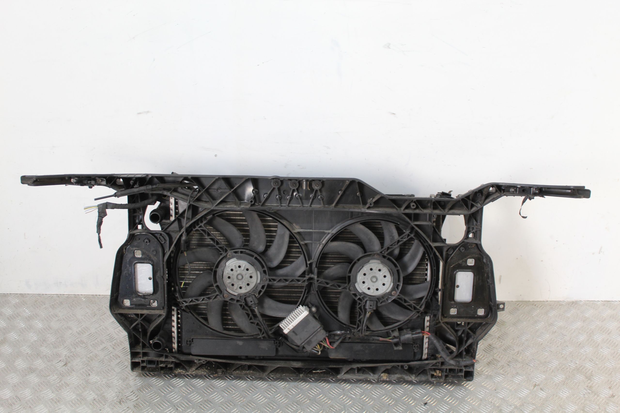 support panel for radiators CHLONICE AUDI A5 8T0 8T8 2,0 TDI