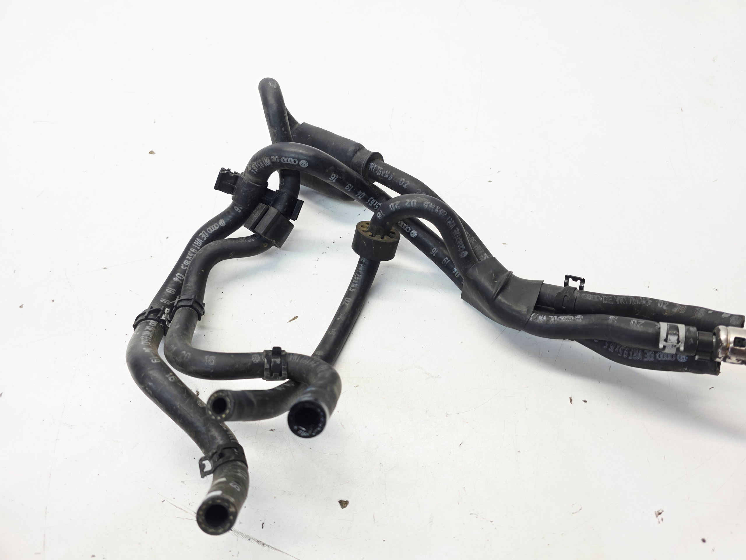 prijenos crijeva goriva AUDI A4 B9 A5 2.0 TDI 8W0201214AE