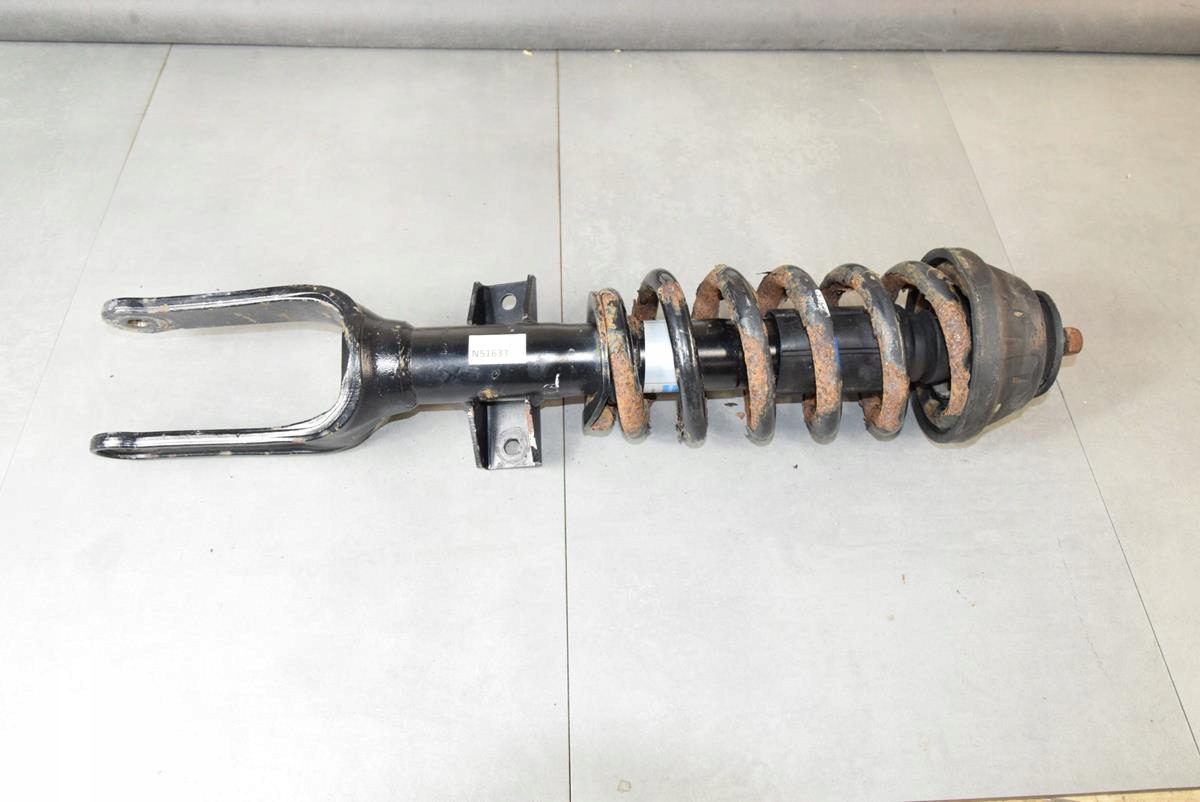 VW AMAROK 2.0 TDI Stoßdämpfer vorne