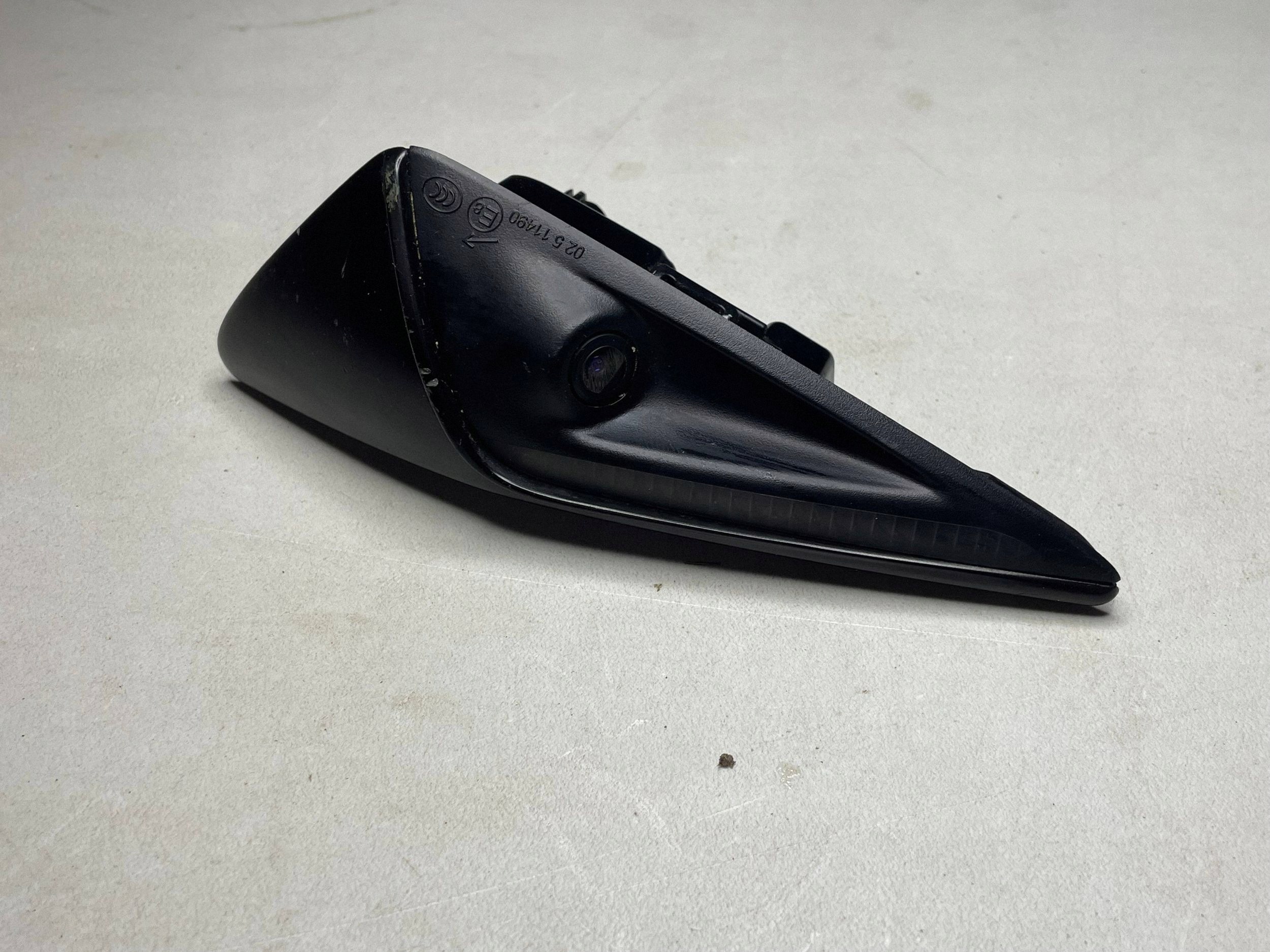 KAMERA W BLOTNIKU pravá strana TESLA MODEL 3 1495865-20-D @A