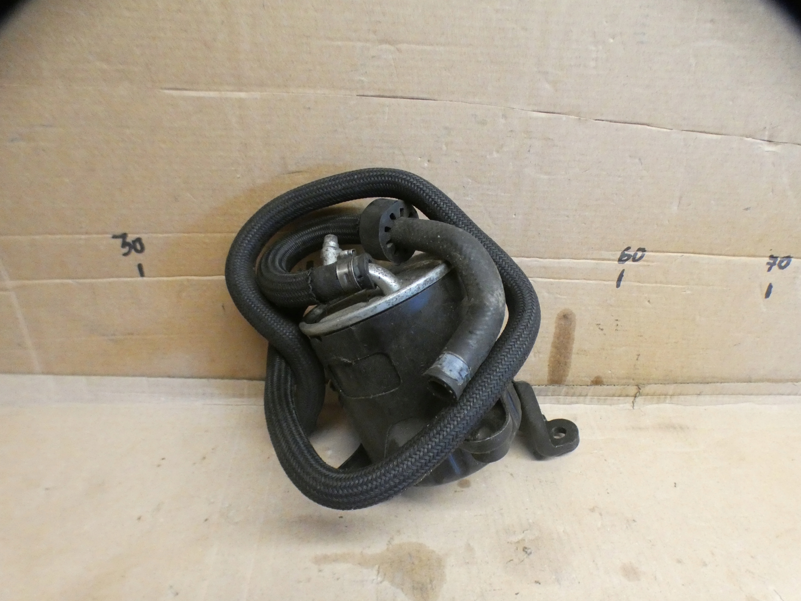 Gehäuse filter des Kraftstoffsbehälters MERCEDES-BENZ S W220 320 CDI