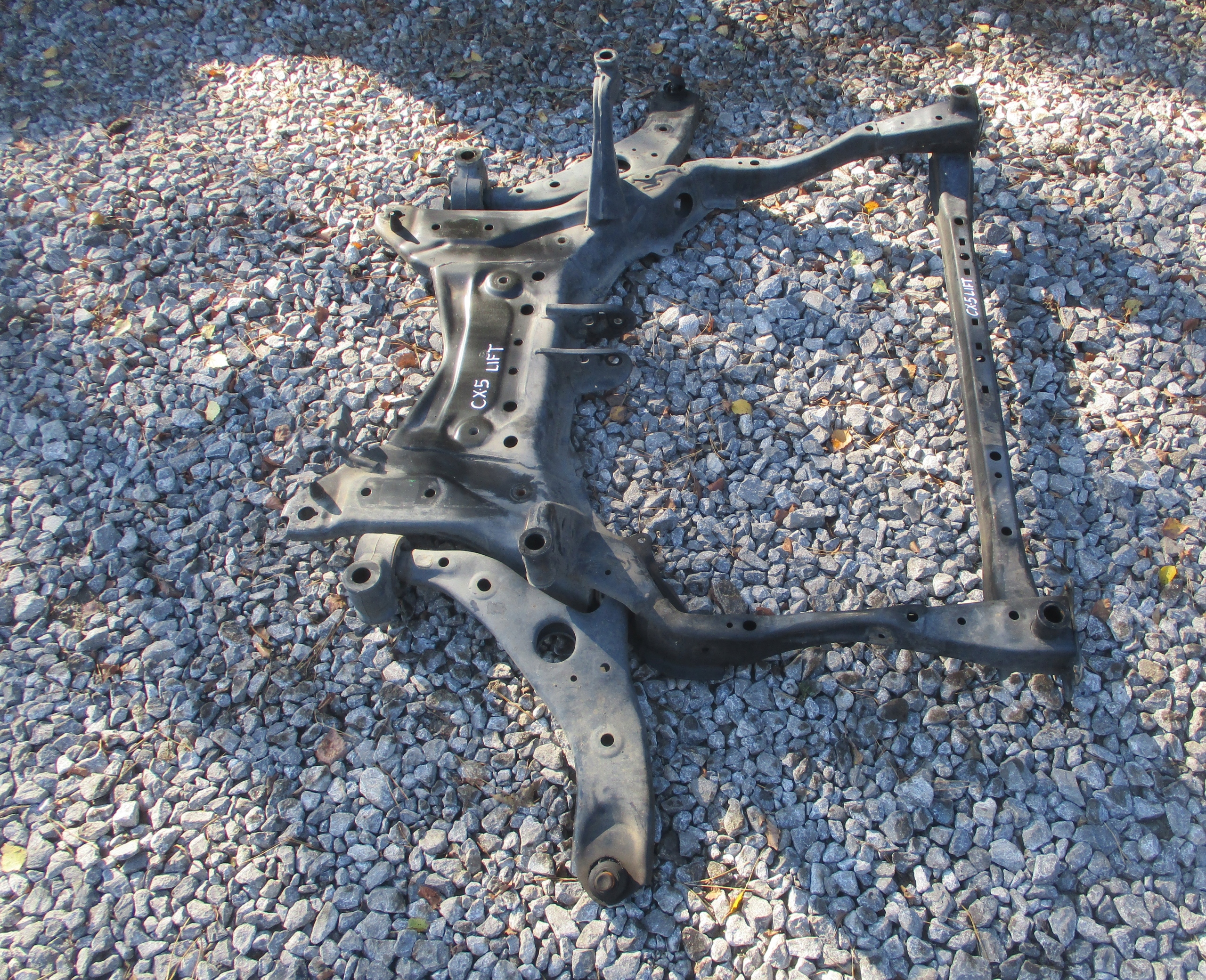 BELKA ZAWIESZENIA SANKI WÓZEK PRZÓD MAZDA CX-5 LIFT