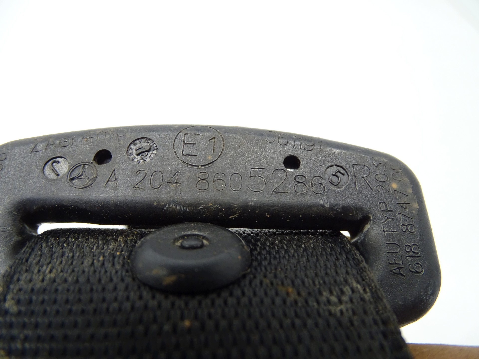 Gurten Sicherheits rechts MERCEDES W204 A2048605286