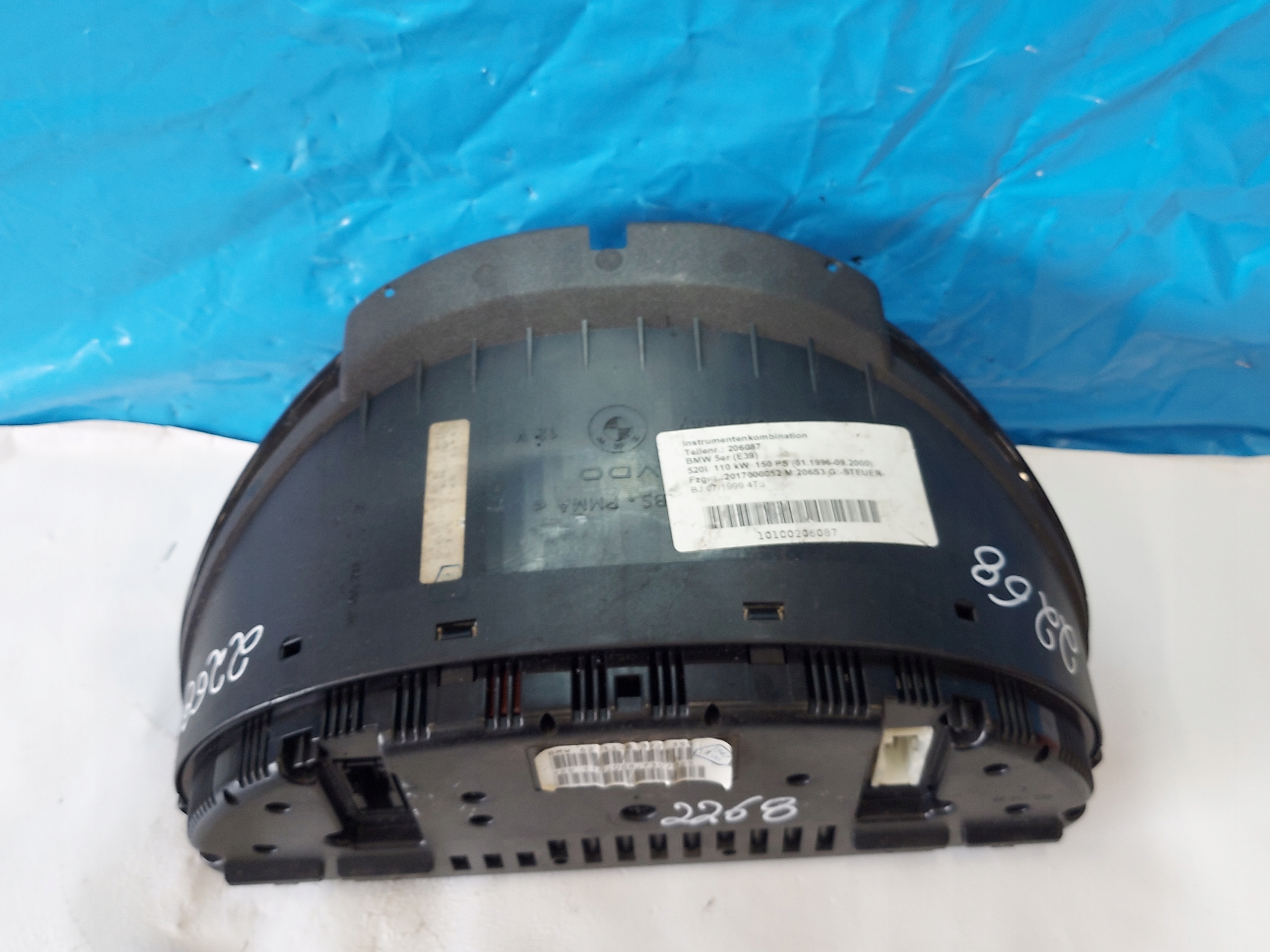 dials clock BMW E39 520i 62118372359