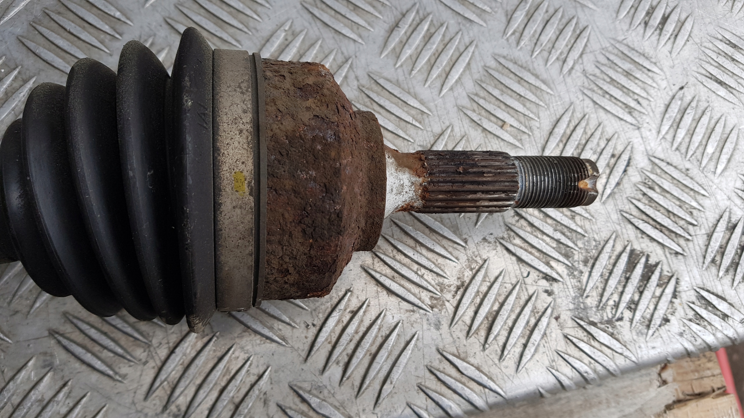 PEUGEOT 207 1.4 semi-axis left 9659318080