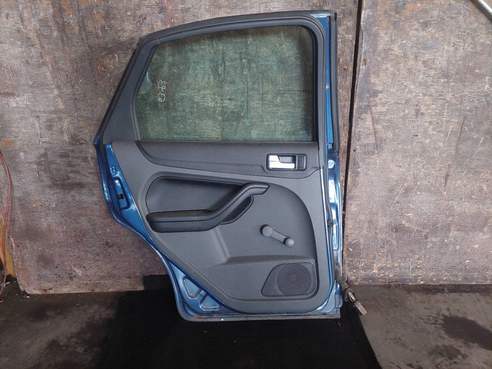 door complete left rear part FORD FOCUS MK2 36