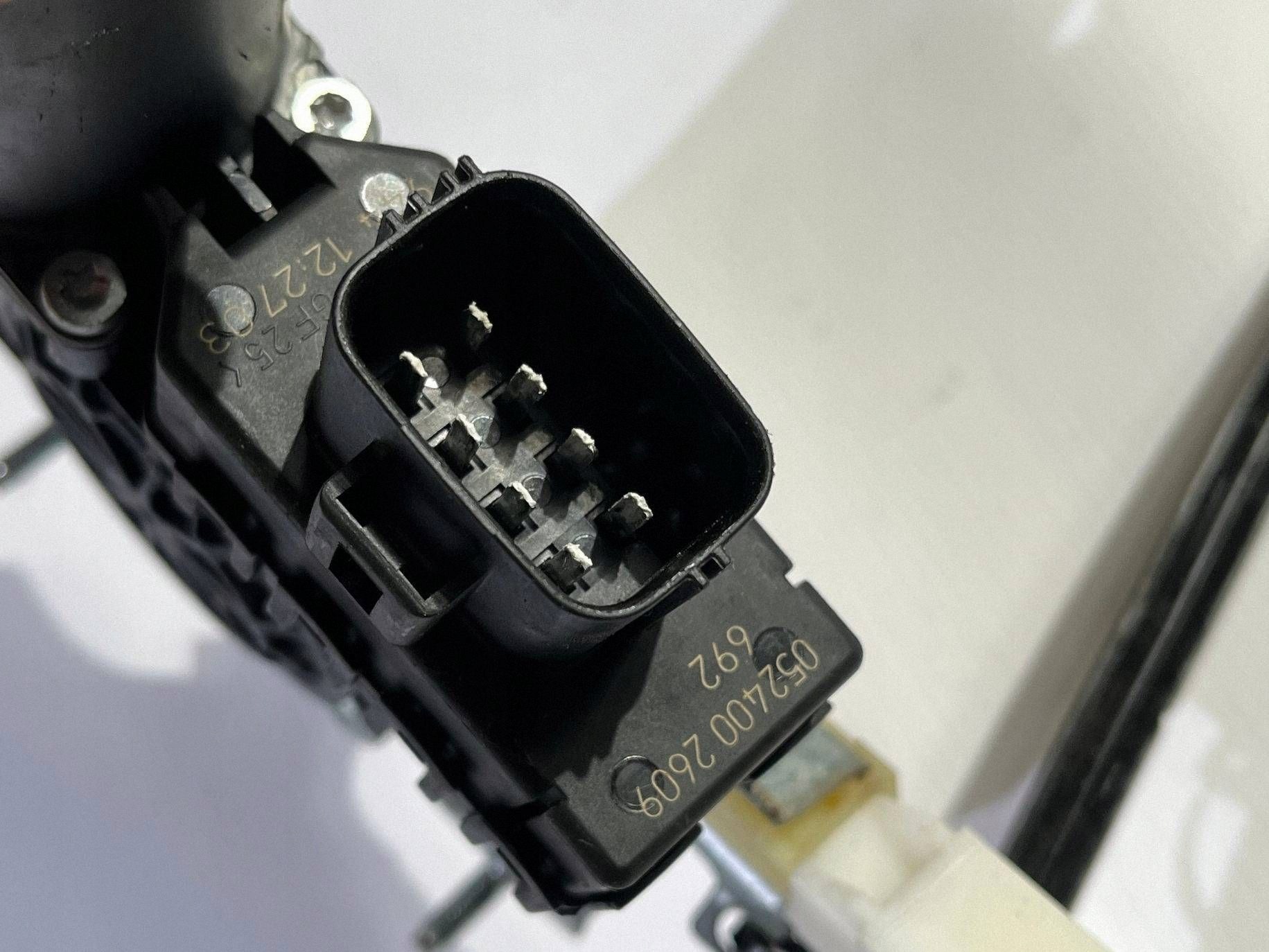 window regulator mechanism left lewej driver´s Ford Mustang V 2005-2009