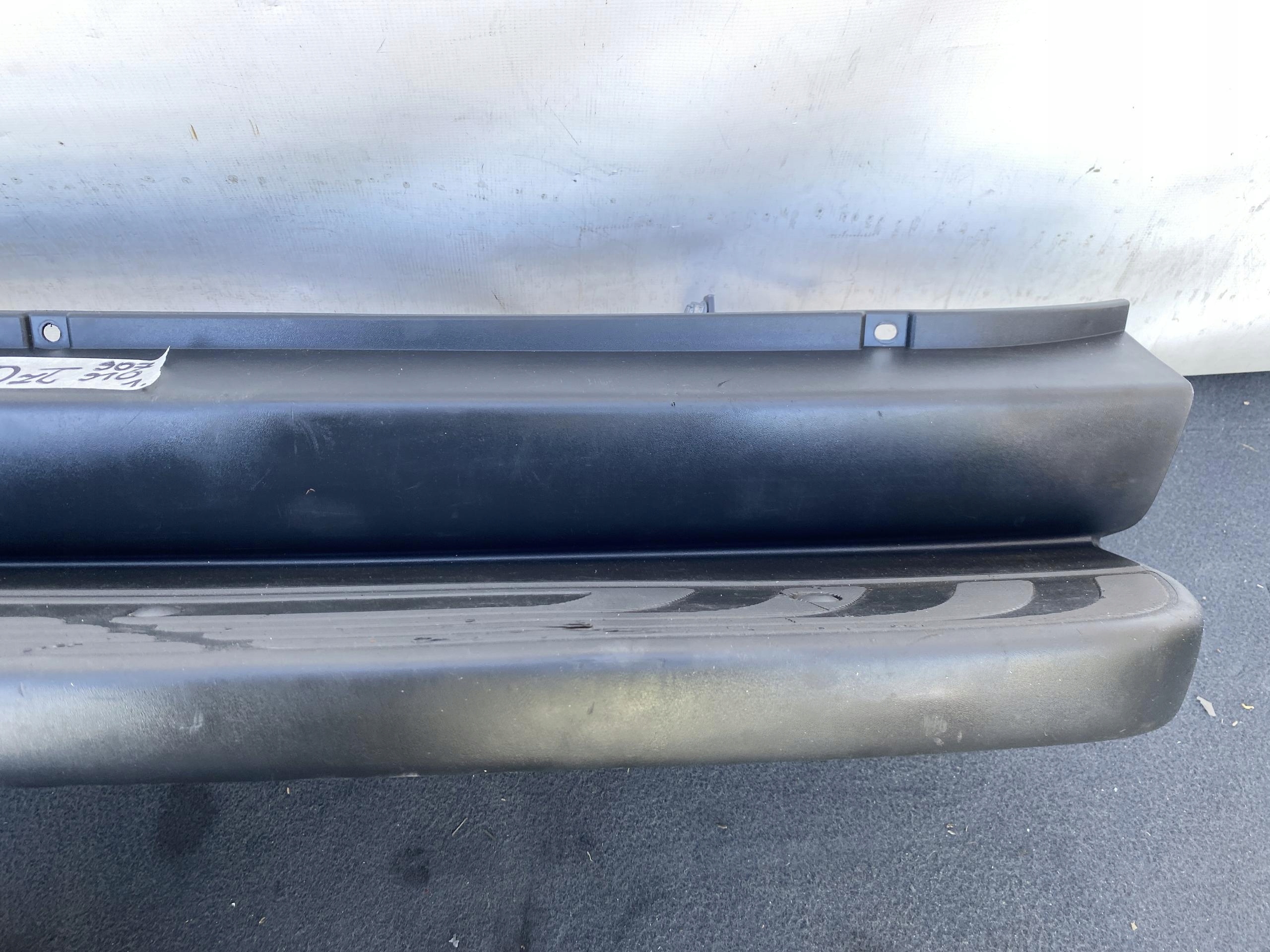 SPRINTER 907 910 17- cap STOPIEN threshold rear rear part grey support original