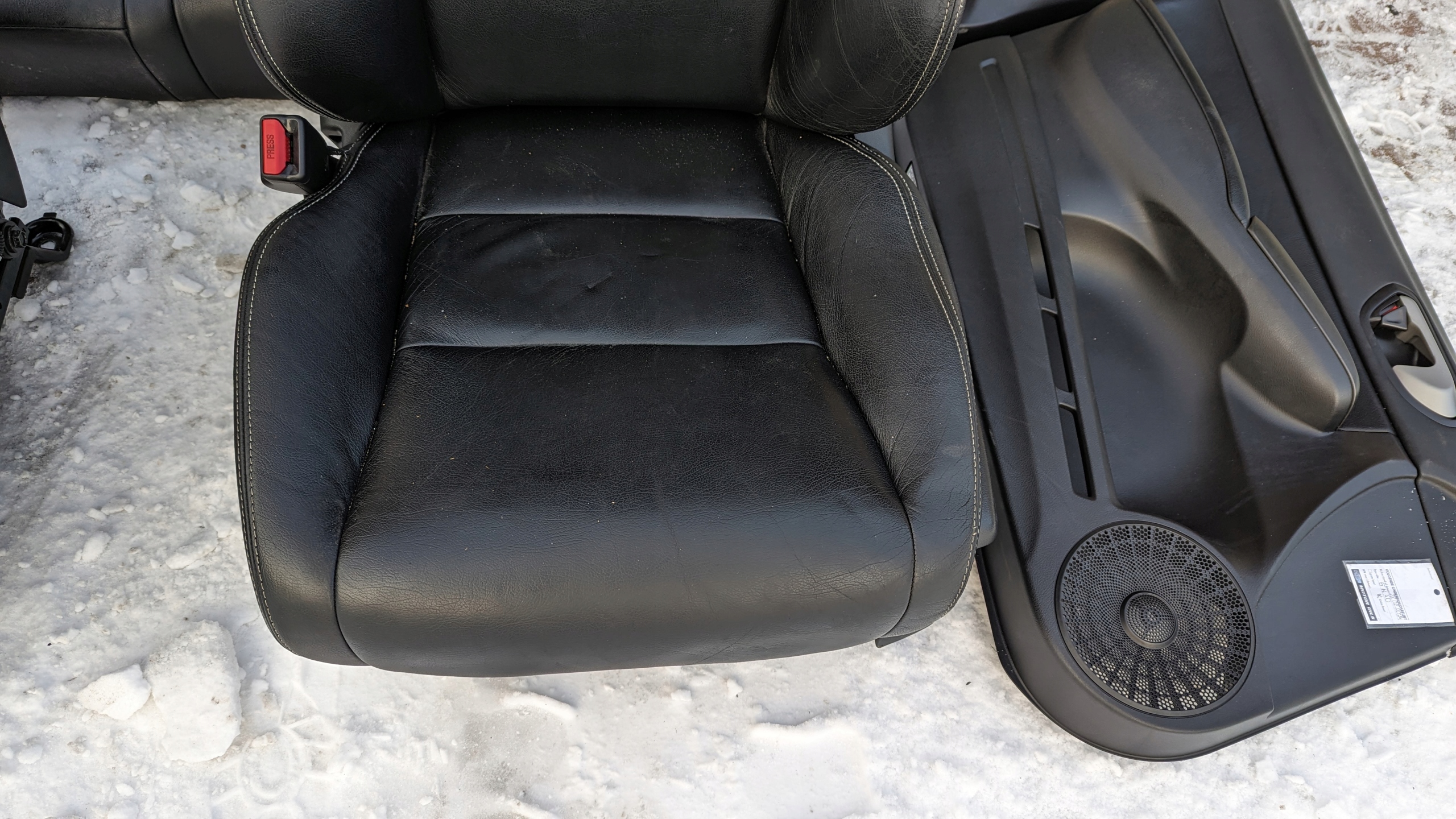 FOTELE SKÓRA HONDA CIVIC VIII SEDAN Producent części Honda OE