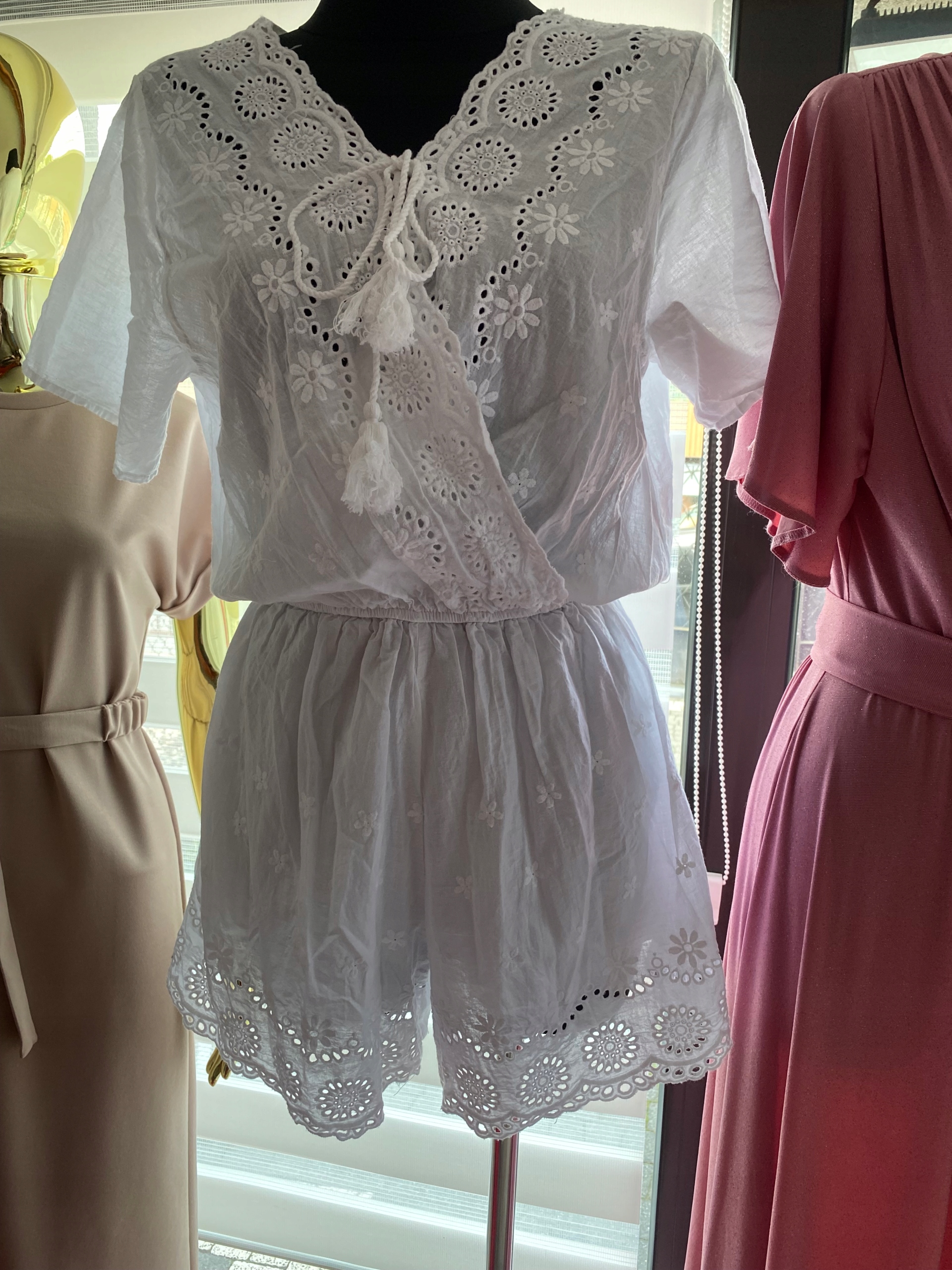 Kombinéza Bílá Krátká ve stylu Boho velikost Uni