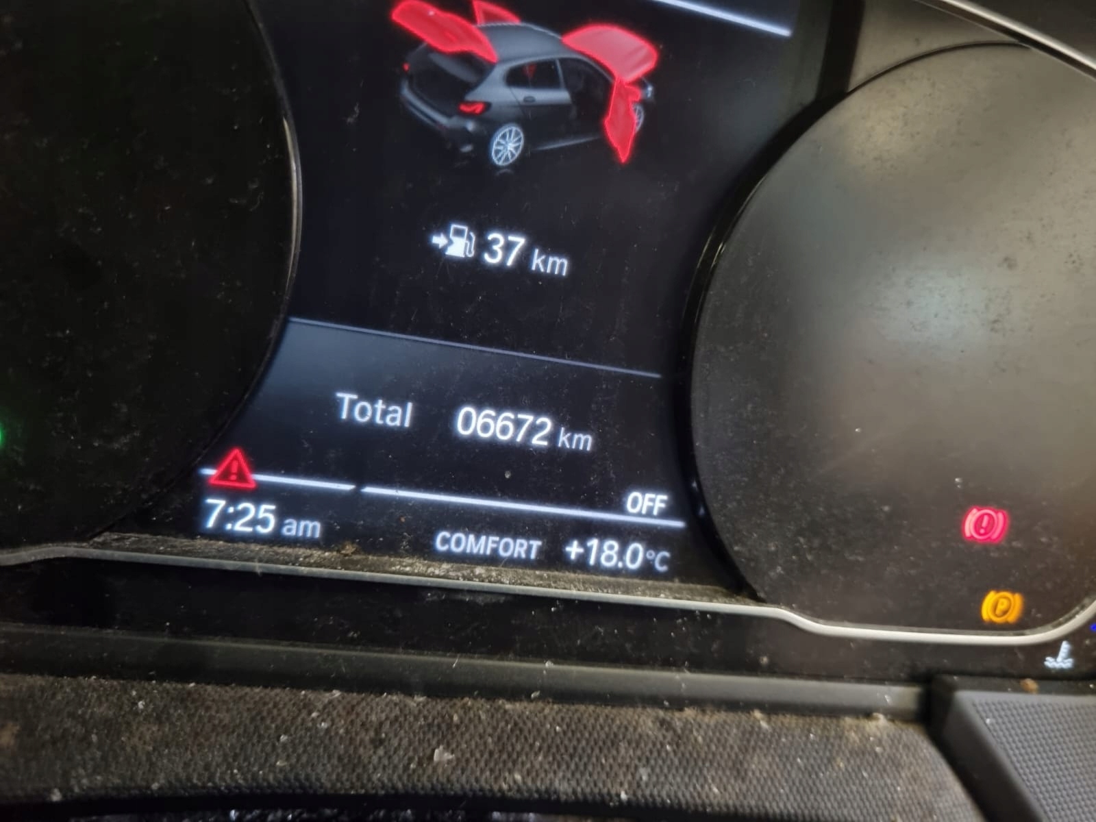 SCHOWEK WKŁAD BAGAŻNIKA UCHO KLEJ 6871122 6874437 BMW 1 F40 Numery katalogowe zamienników 6871122