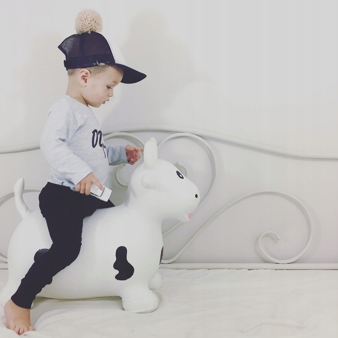 GUMOWY SKOCZEK Byszek + POMPKA biała Stan opakowania oryginalne